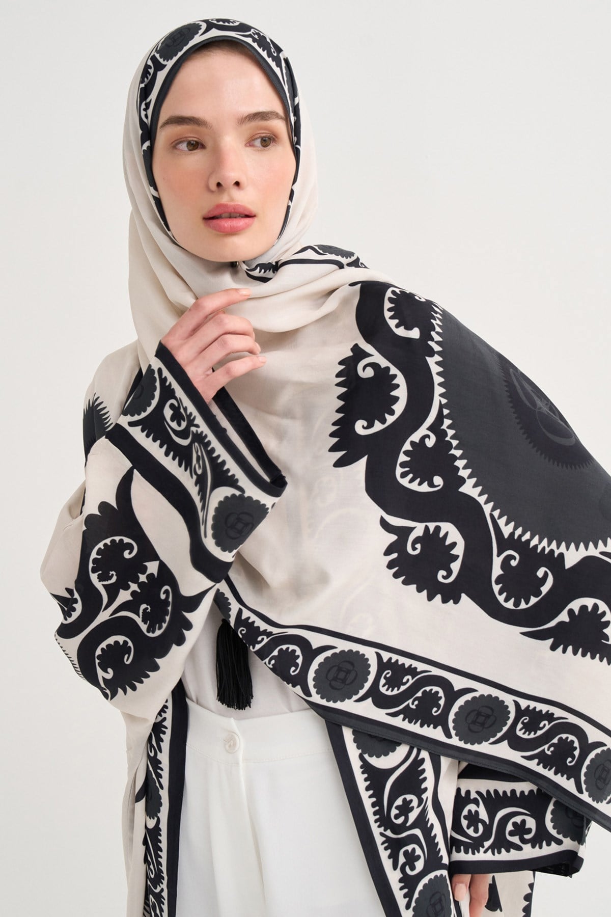 Selene Floş Şal Siyah