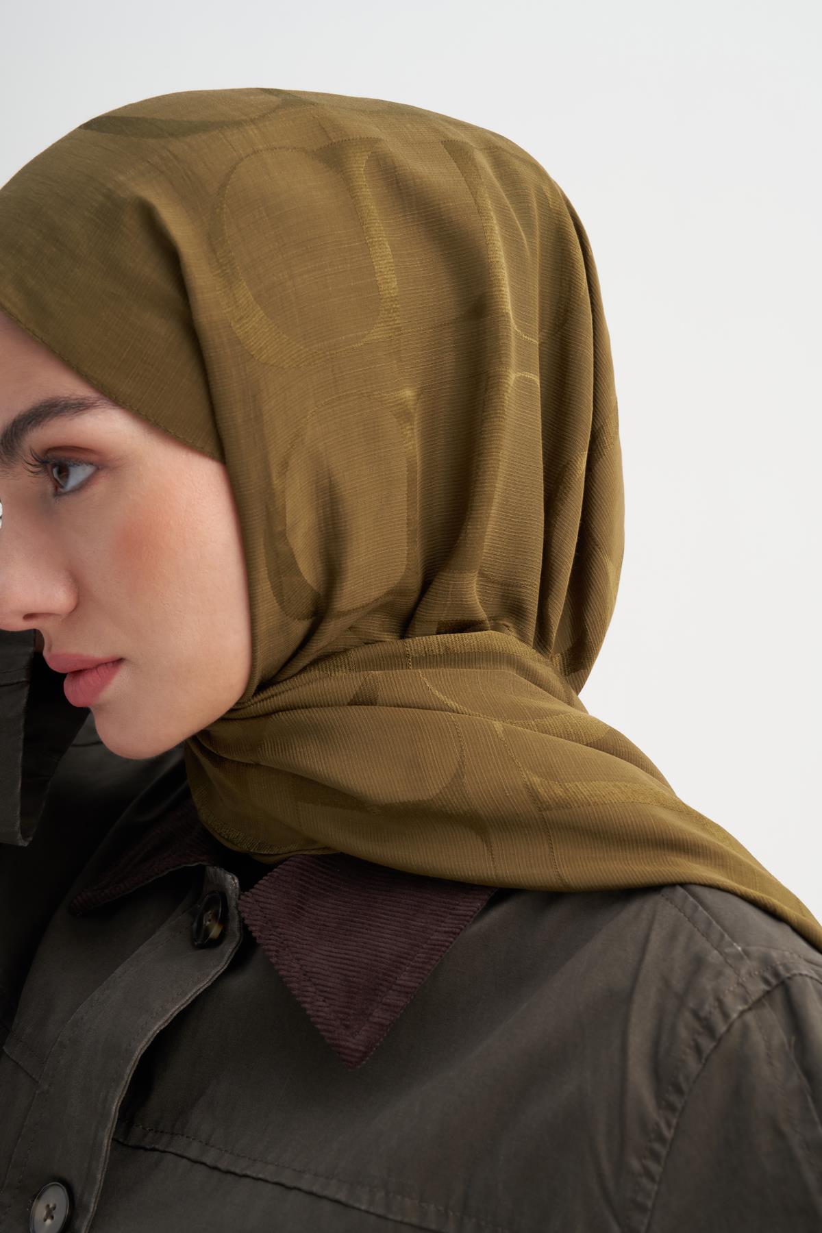 Monogram Desen Rina Floş Jakar Şal Ceviz