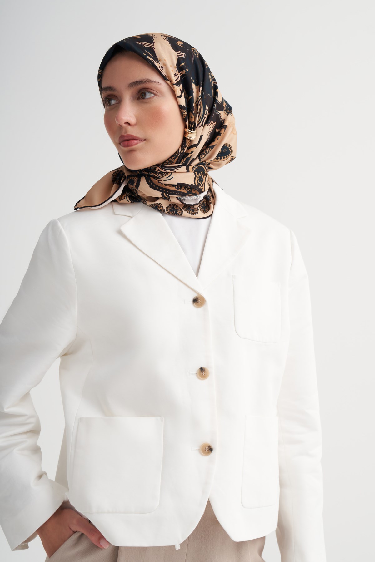 Silva Bej Twill Eşarp