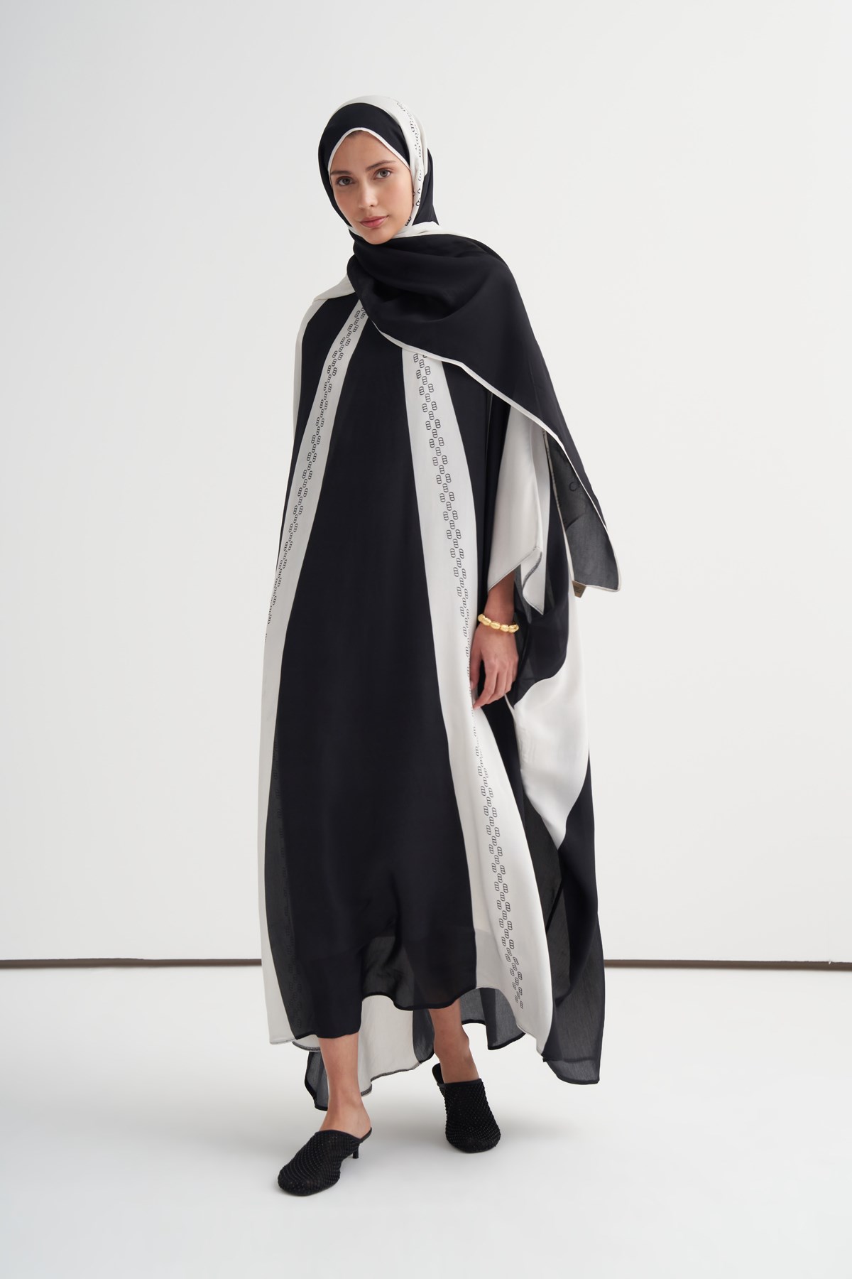 Monochrome Floş Kaftan Siyah