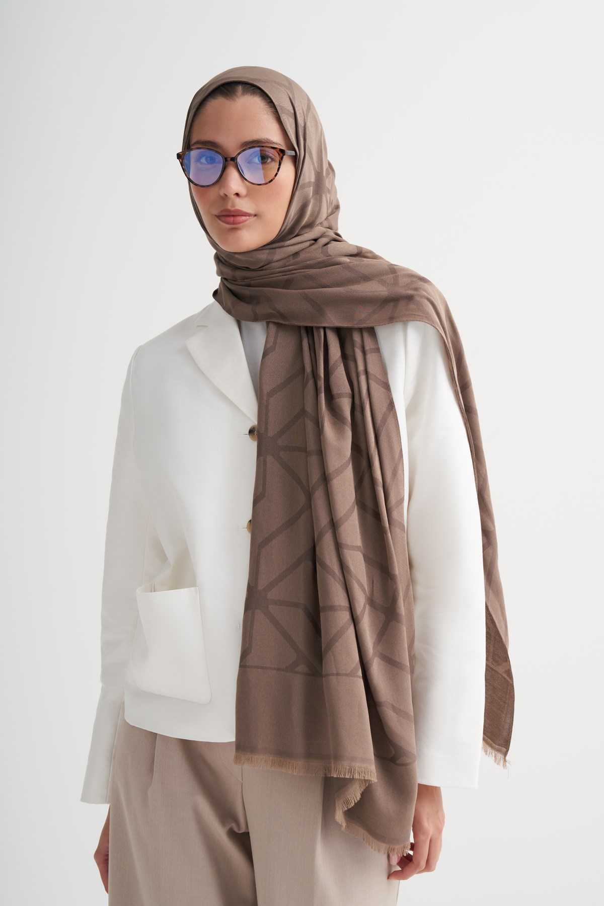 Vence Çift Taraflı Geometrik Desen İpek Şal Vizon