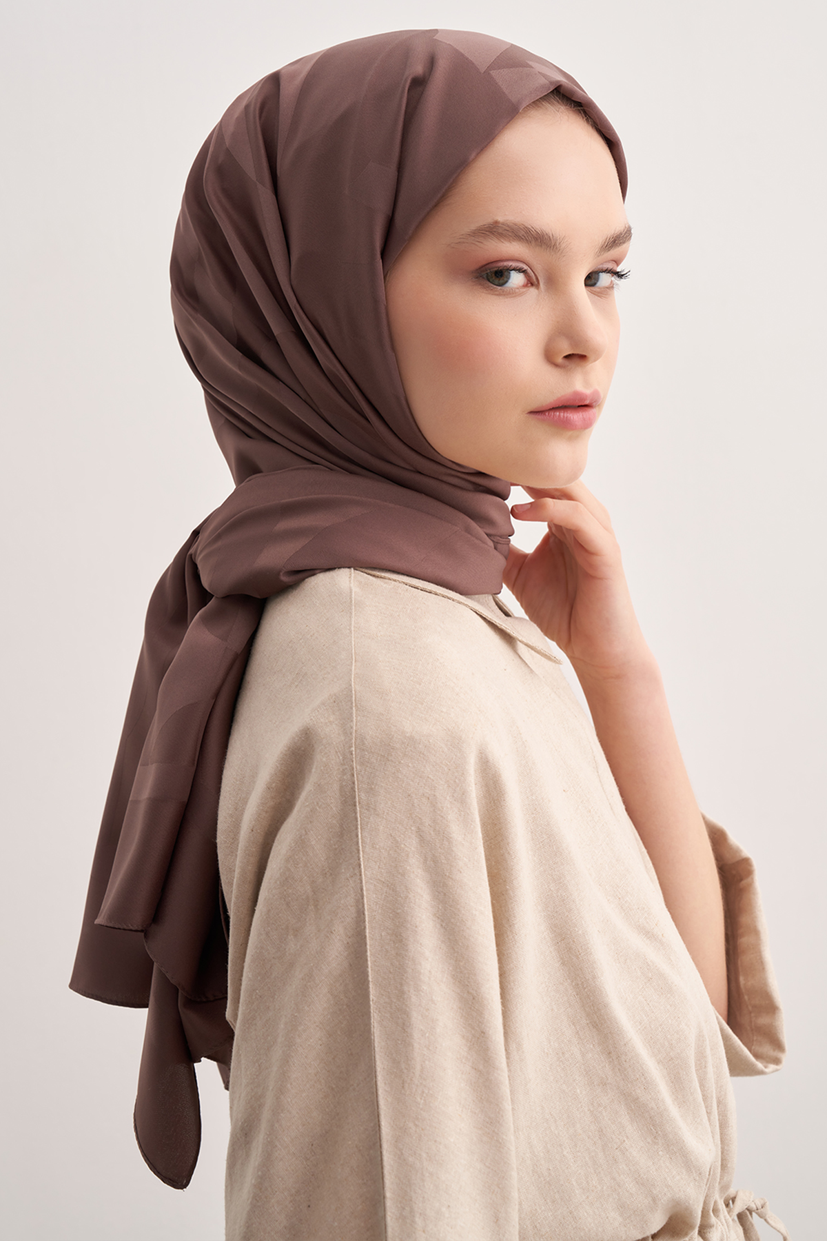 C Desen Monogram Pamuk İpek Şal Soft Kahve