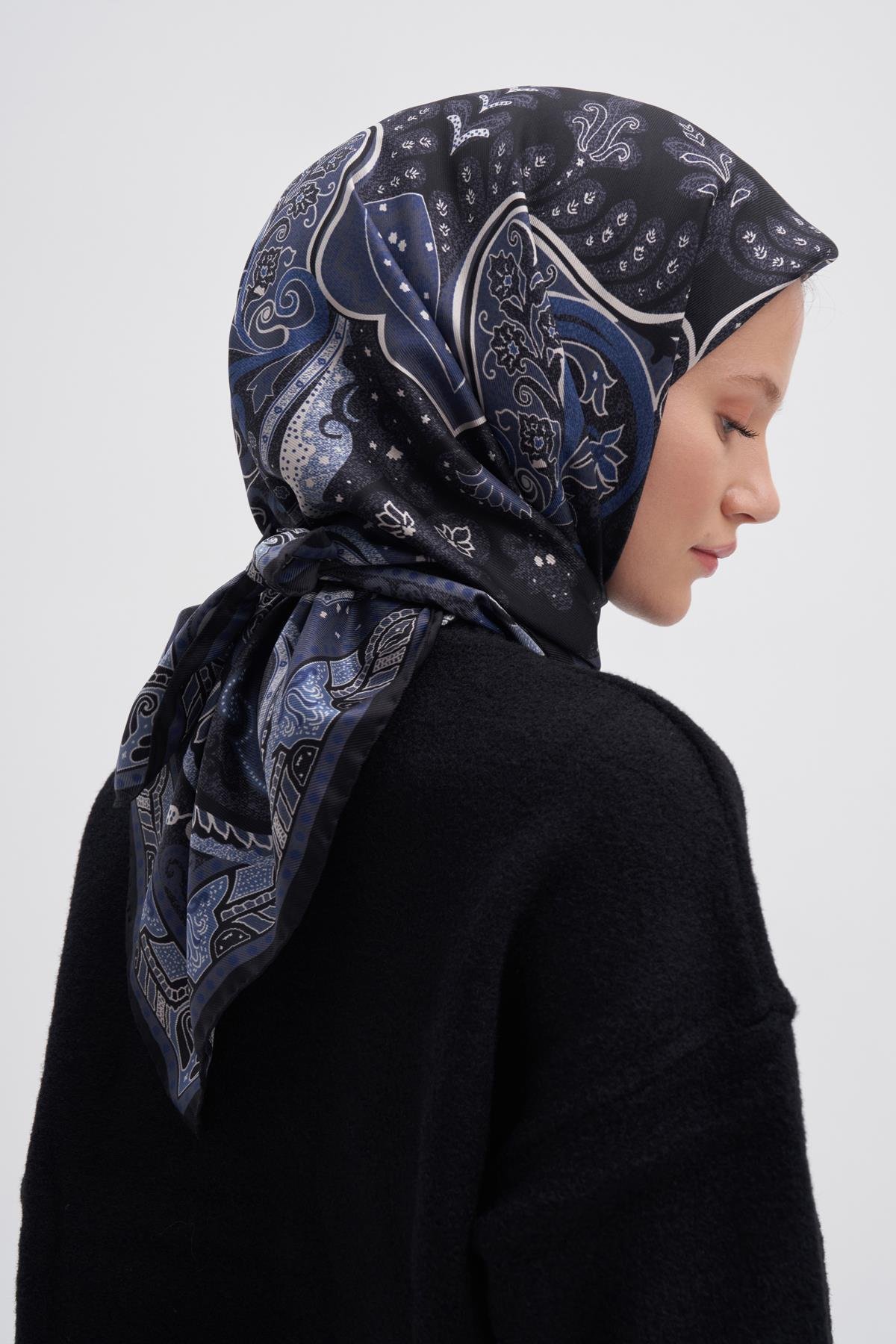 Emera Lacivert Mulbary İpek Eşarp