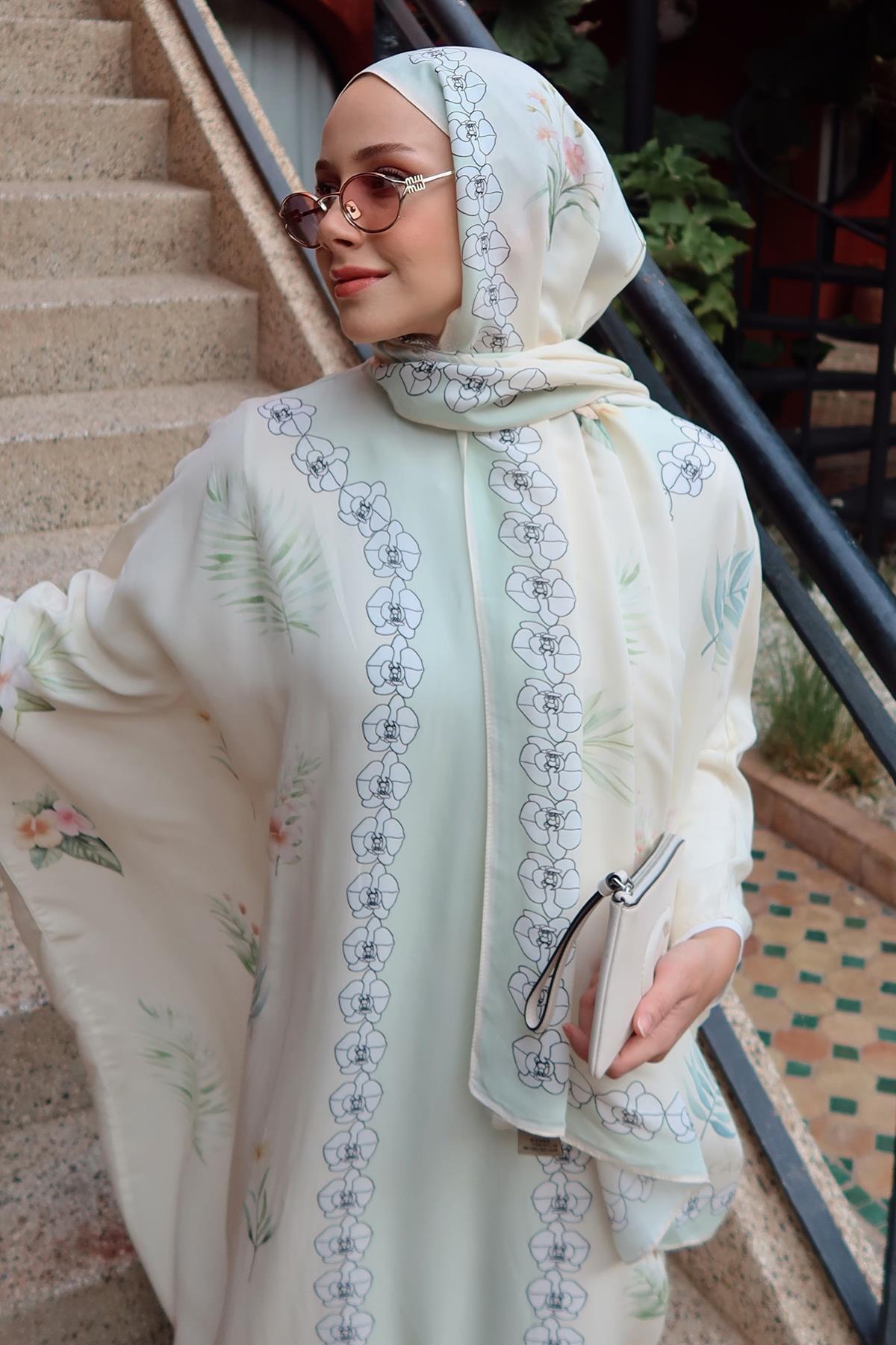 Feyza Hakyemezin Tercihi Rosmina Krem Monogram Floş Şal