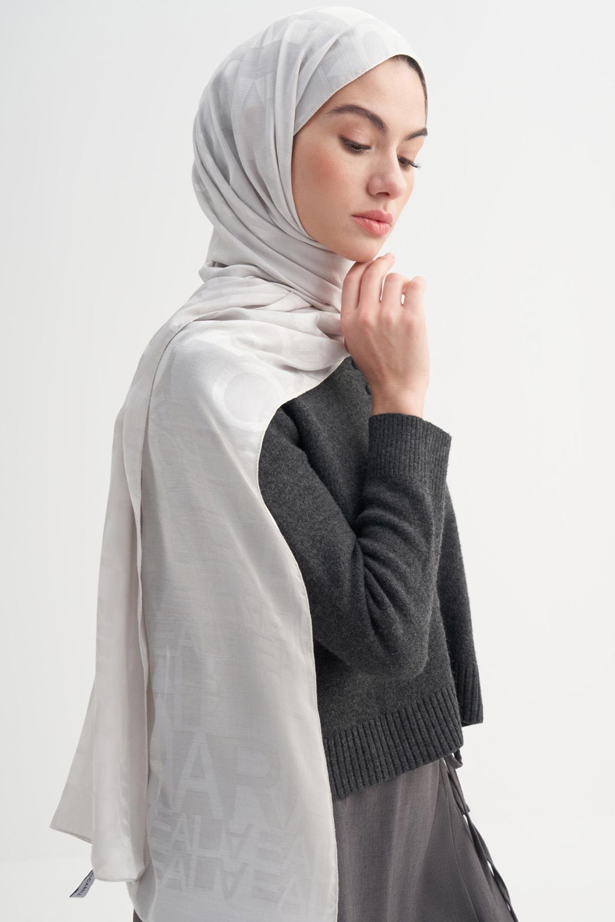 Yazı Desen Jakar İtalyan İpekli Şal Gümüş