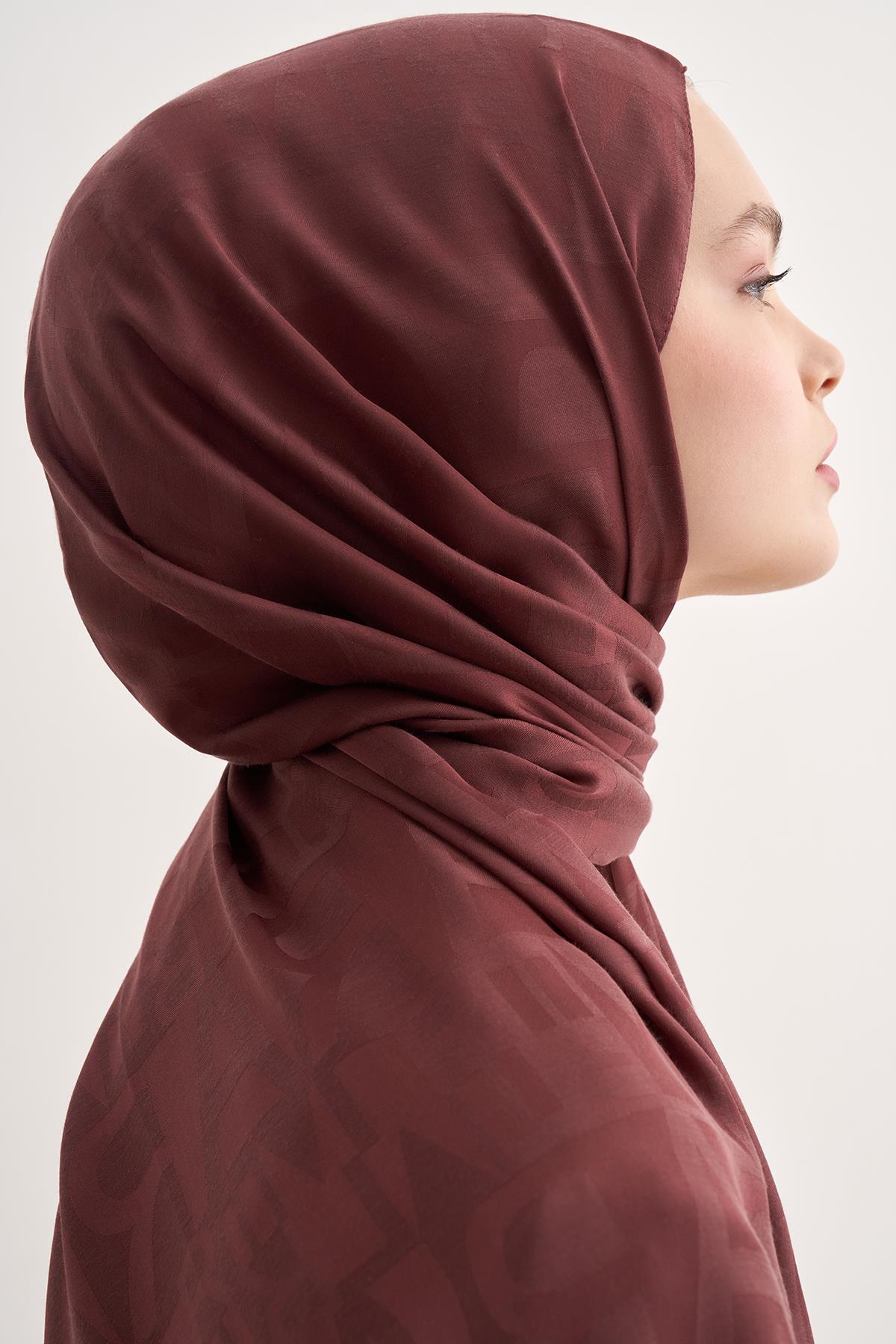 Yazı Desen Jakar İtalyan İpekli Şal Kızıl Kahve