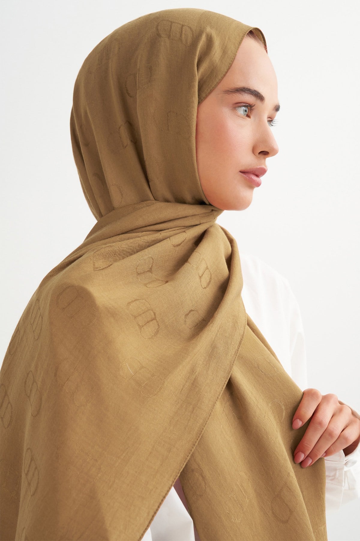 Monogram Desen Liora Pamuk Şal Gold
