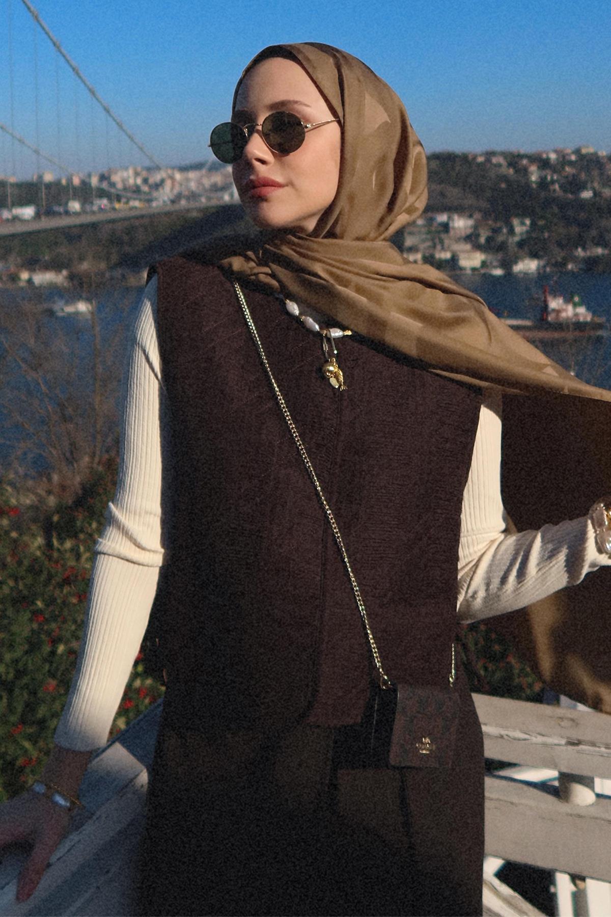 Feyza Hakyemezin Tercihi C Desen Monogram Pamuk İpek Şal Ceviz