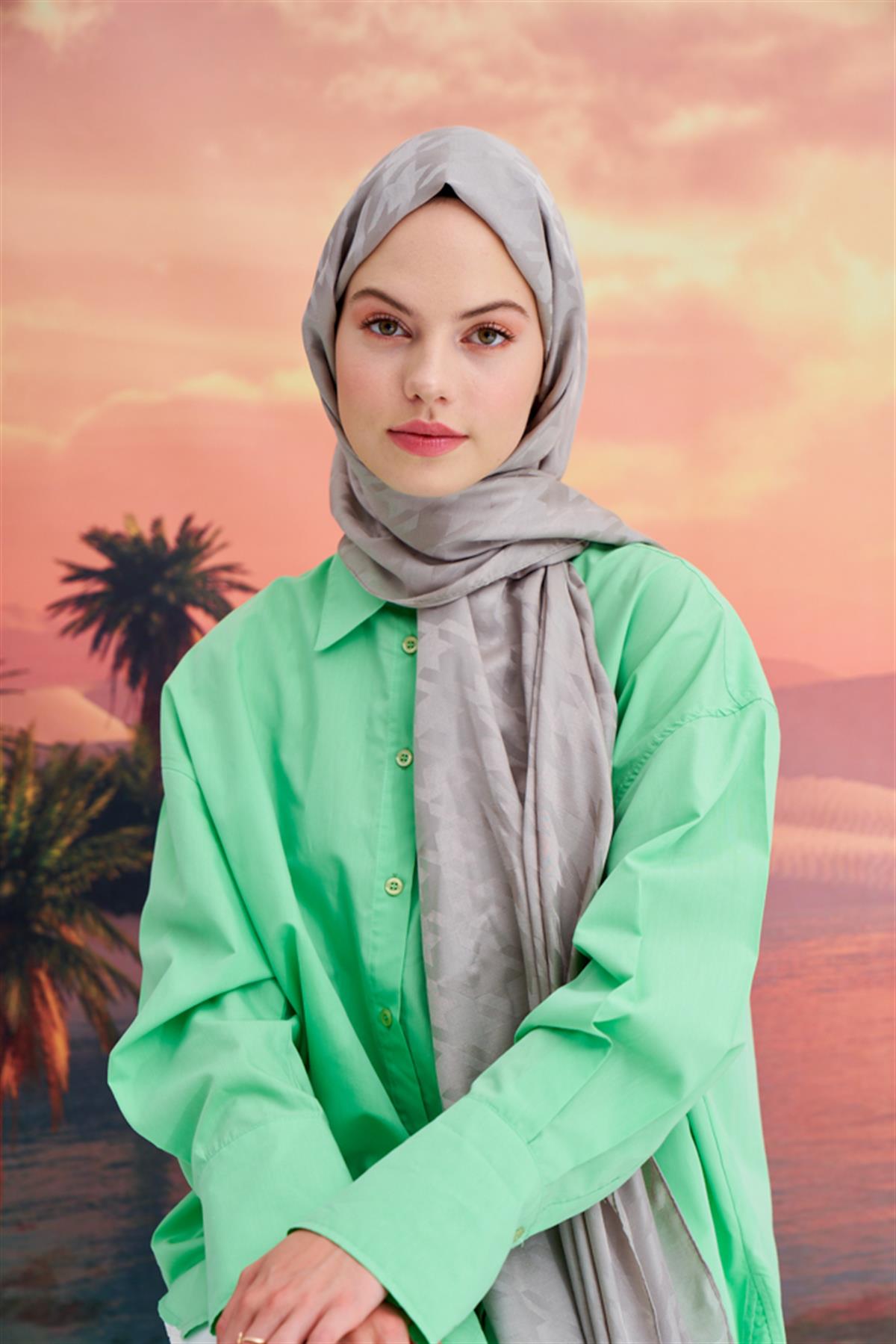 Kazayağı İtalyan Jakar İpekli Şal Füme