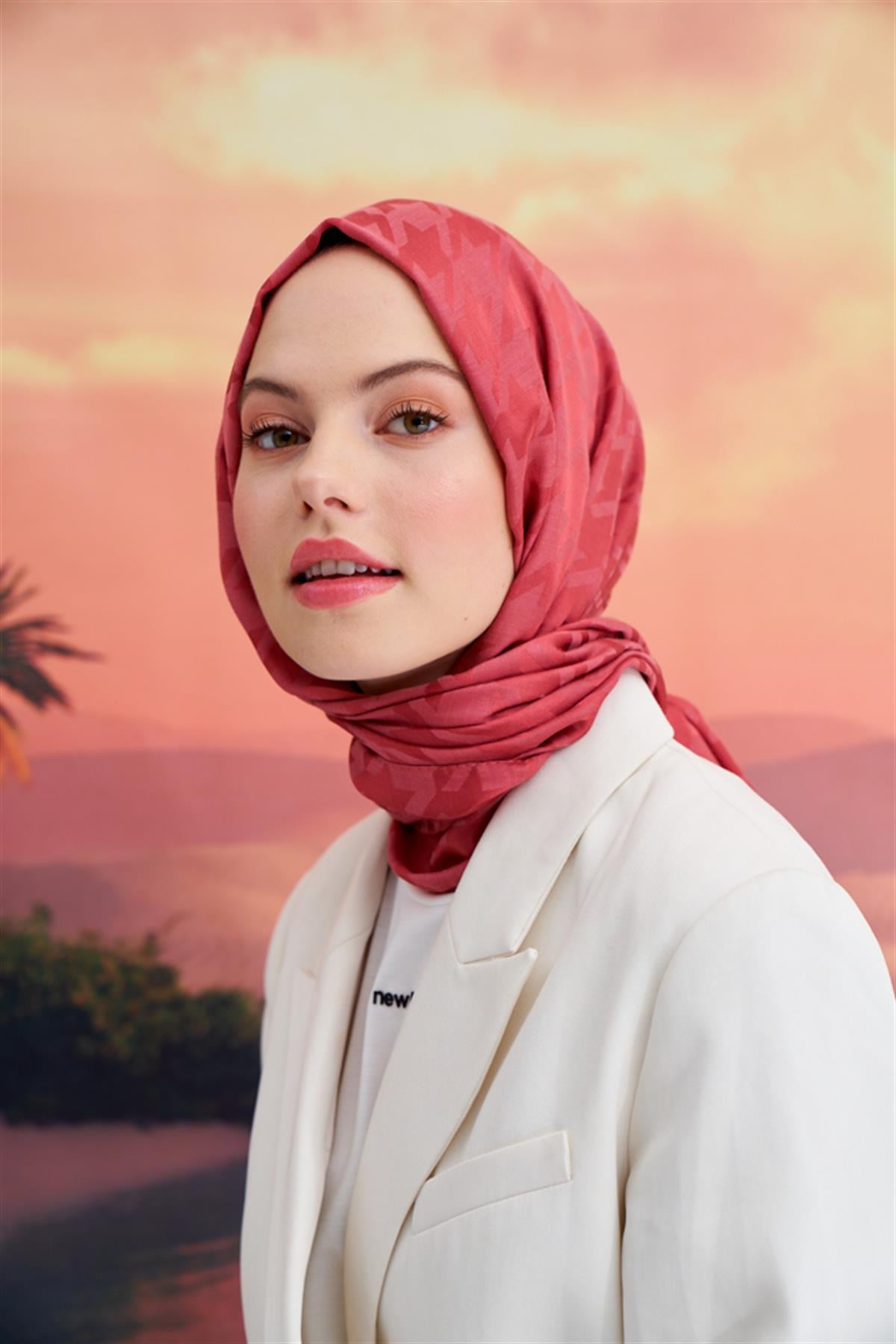 Kazayağı İtalyan Jakar İpekli Şal Mercan