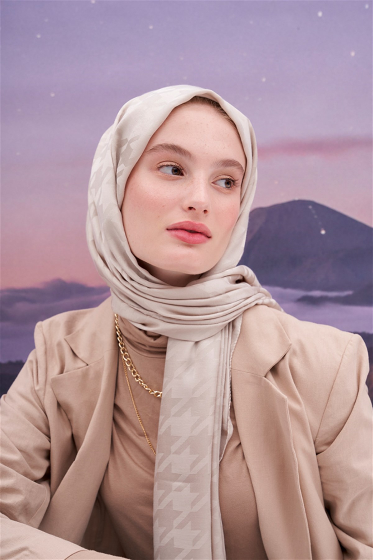 Kazayağı Jakar İtalyan İpekli Şal Camel