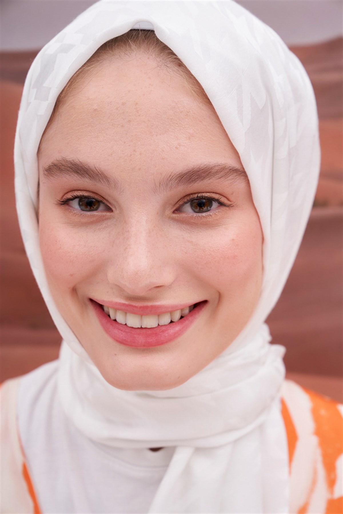 Kazayağı Jakar İtalyan İpekli Şal Ekru