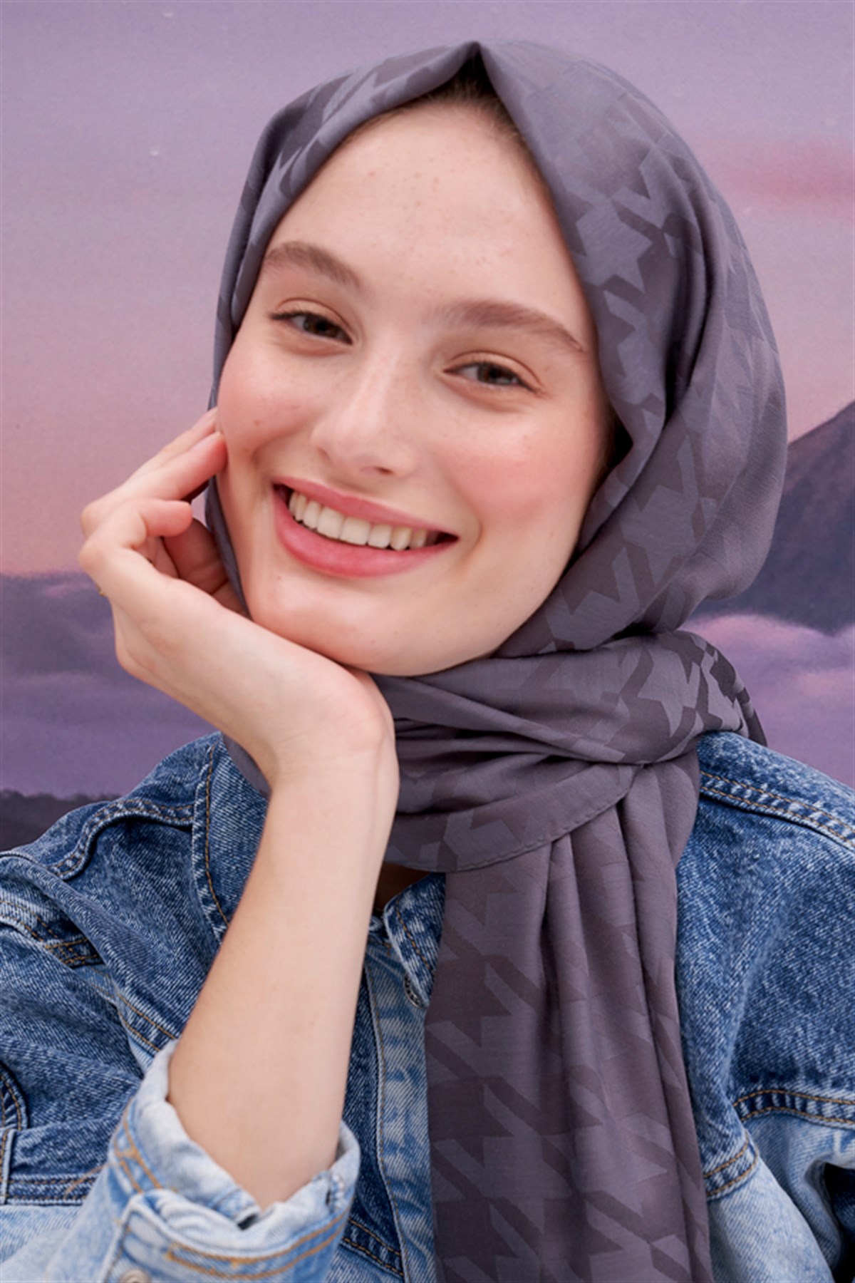 Kazayağı Jakar İtalyan İpekli Şal Gri