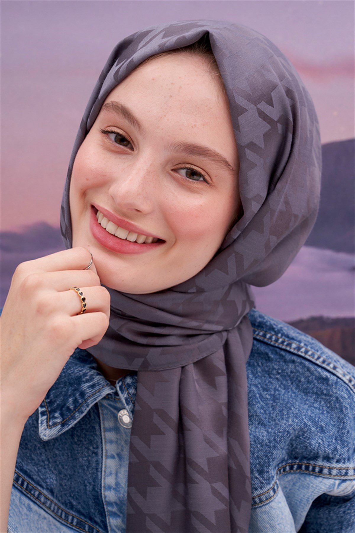 Kazayağı Jakar İtalyan İpekli Şal Gri
