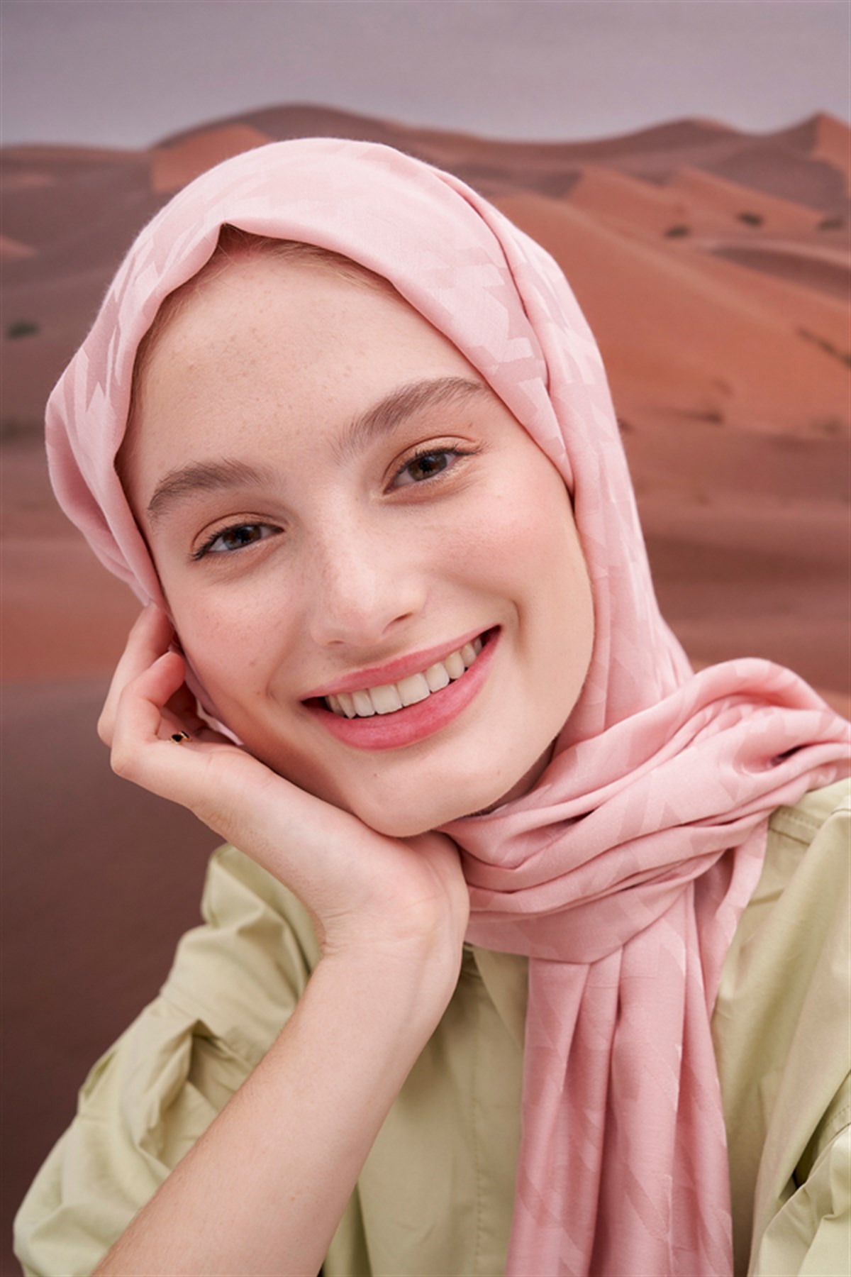 Kazayağı Jakar İtalyan İpekli Şal Pudra