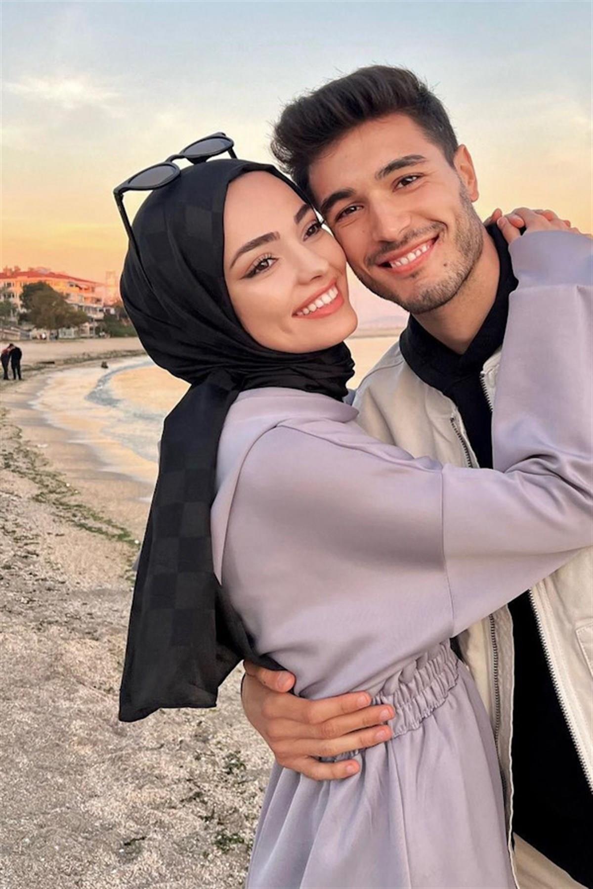 Kübra Koçun Tercihi Dama Jakar İtalyan İpekli Şal Siyah