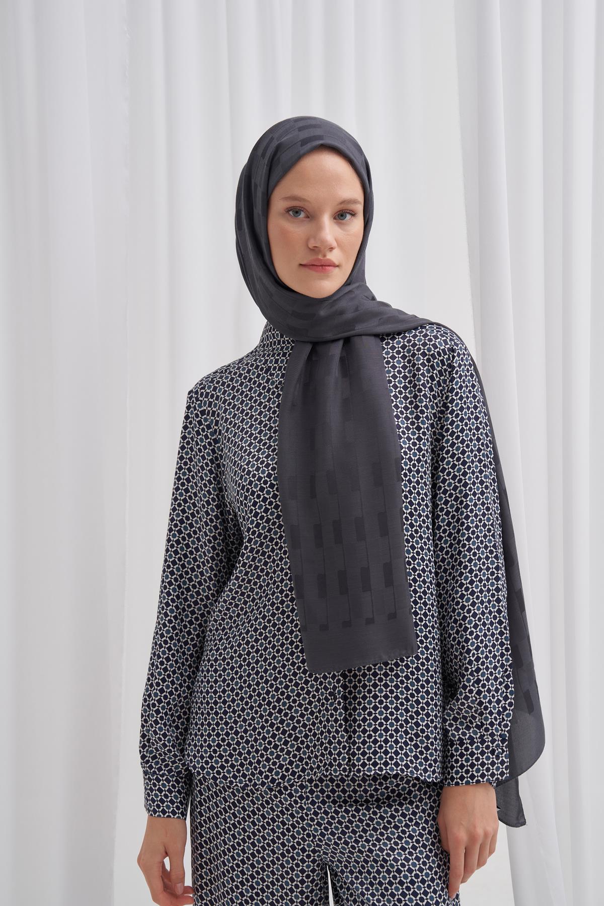 Küpçizgi Jakar İtalyan İpekli Şal Antrasit