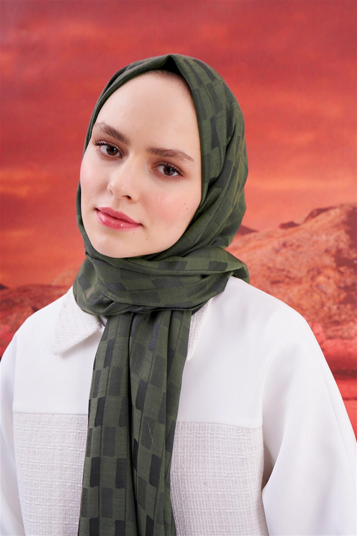 Küpçizgi Jakar İtalyan İpekli Şal Haki