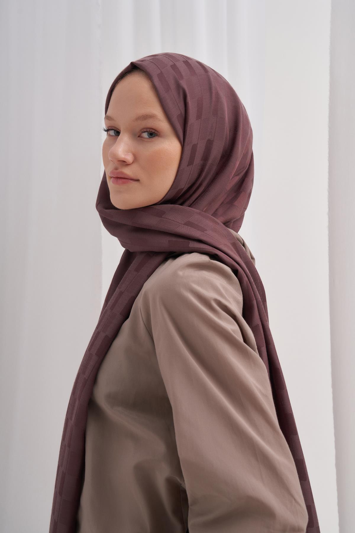 Küpçizgi Jakar İtalyan İpekli Şal Koyu Gül Kurusu