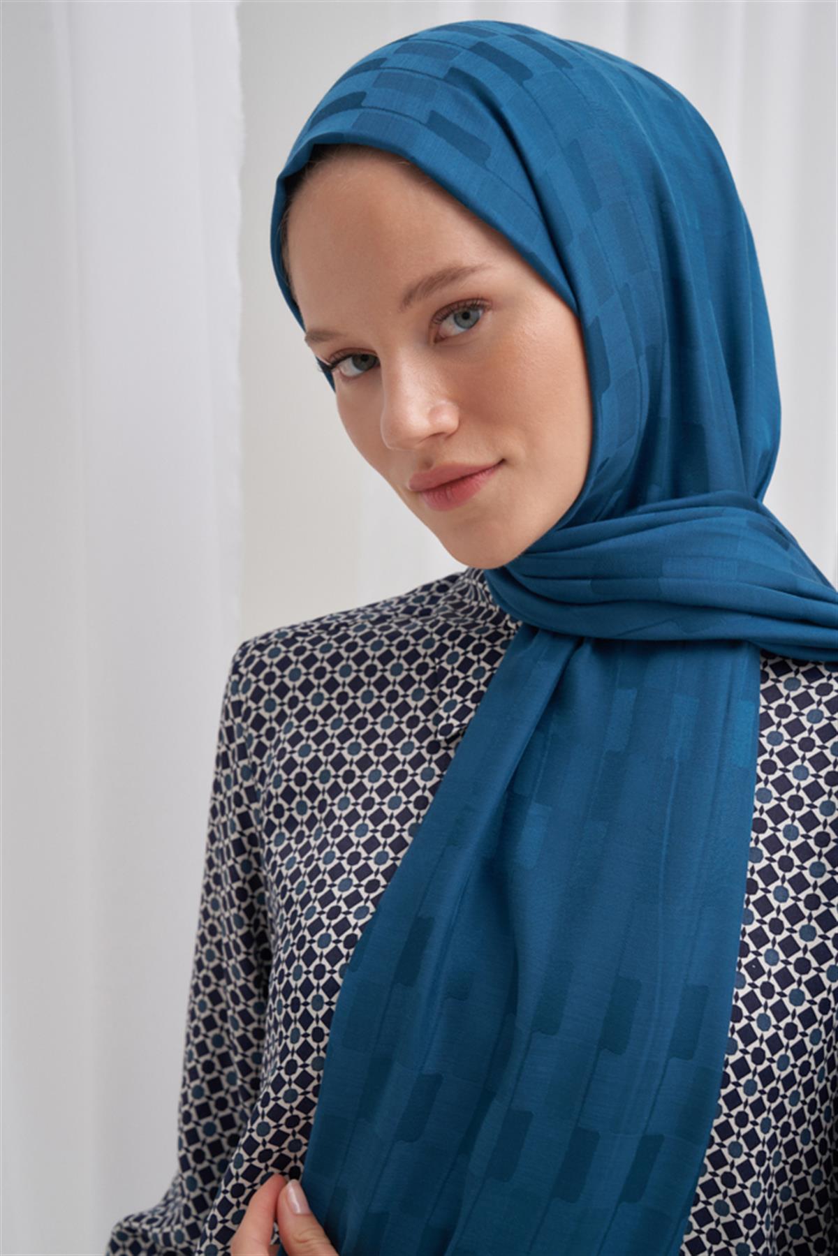 Küpçizgi Jakar İtalyan İpekli Şal Petrol Mavisi