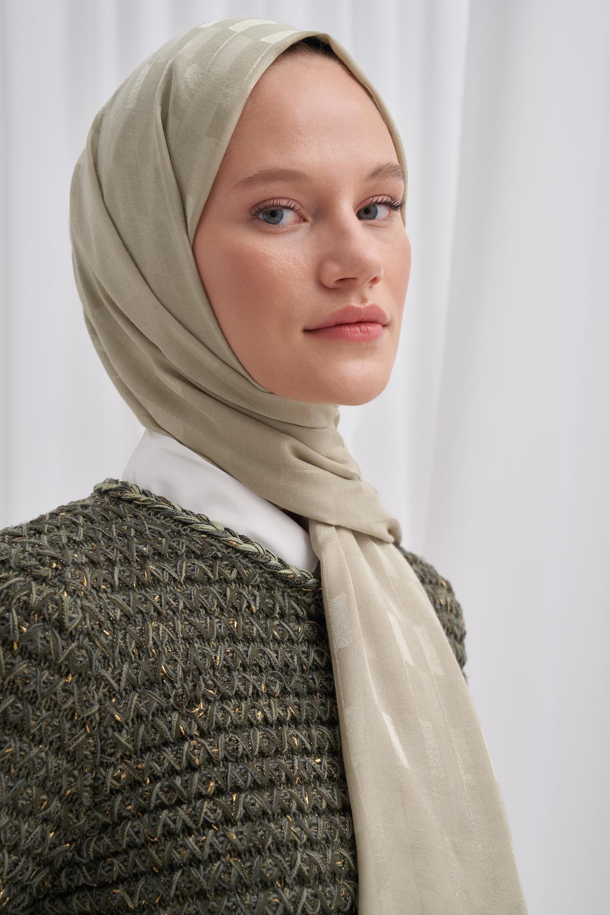 Küpçizgi Jakar İtalyan İpekli Şal Soft Yeşil