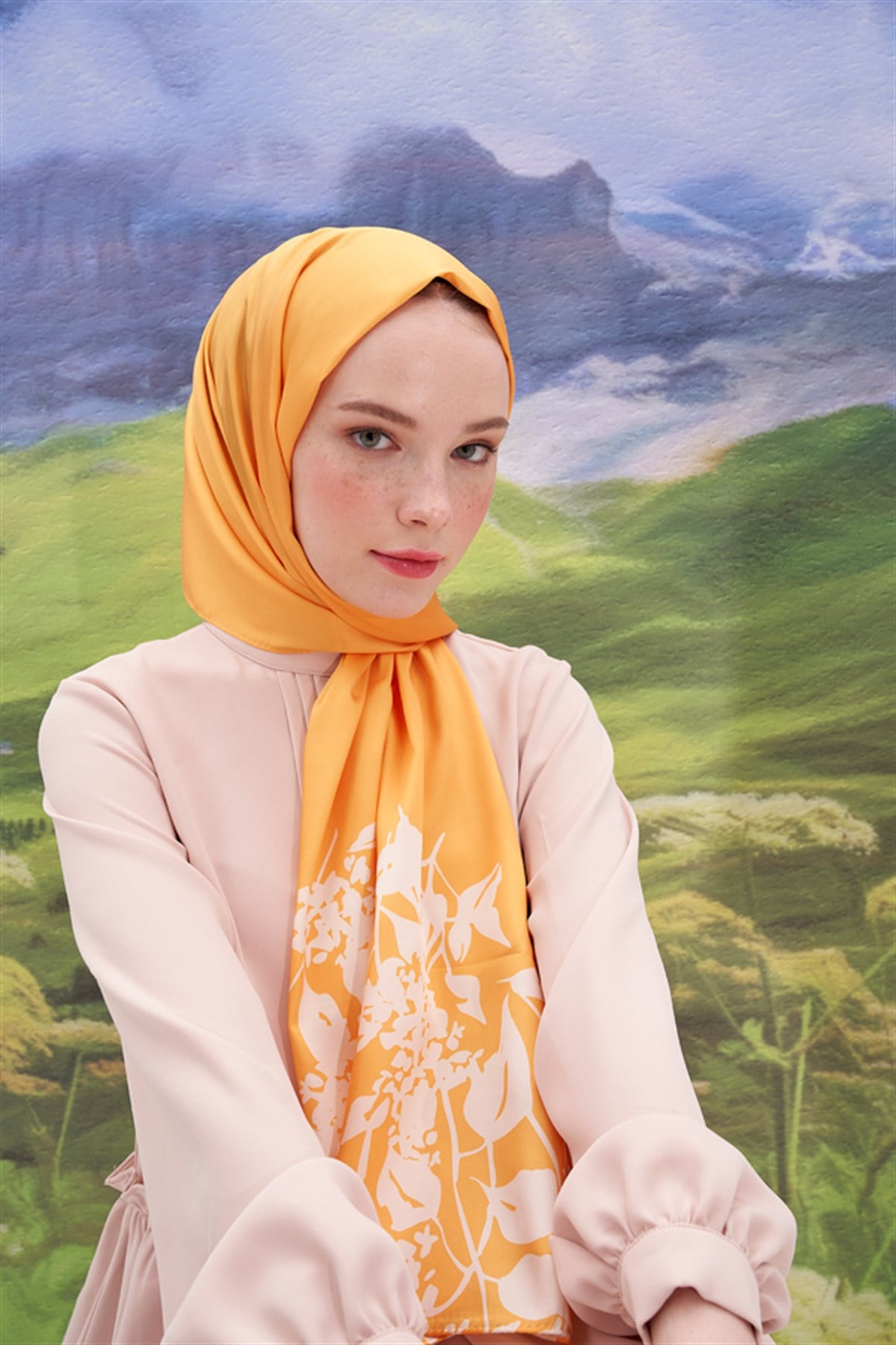 Lina Sarı Twill Şal