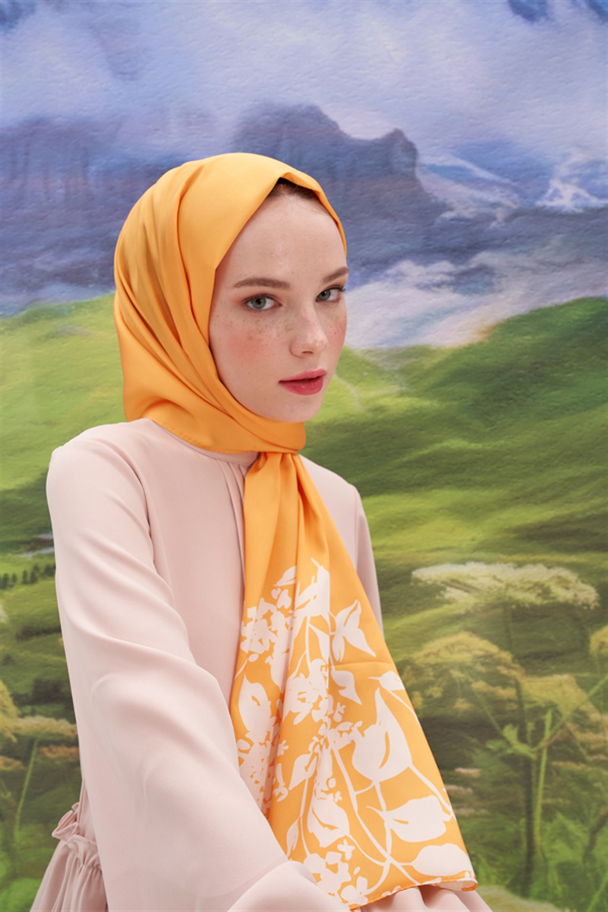 Lina Sarı Twill Şal