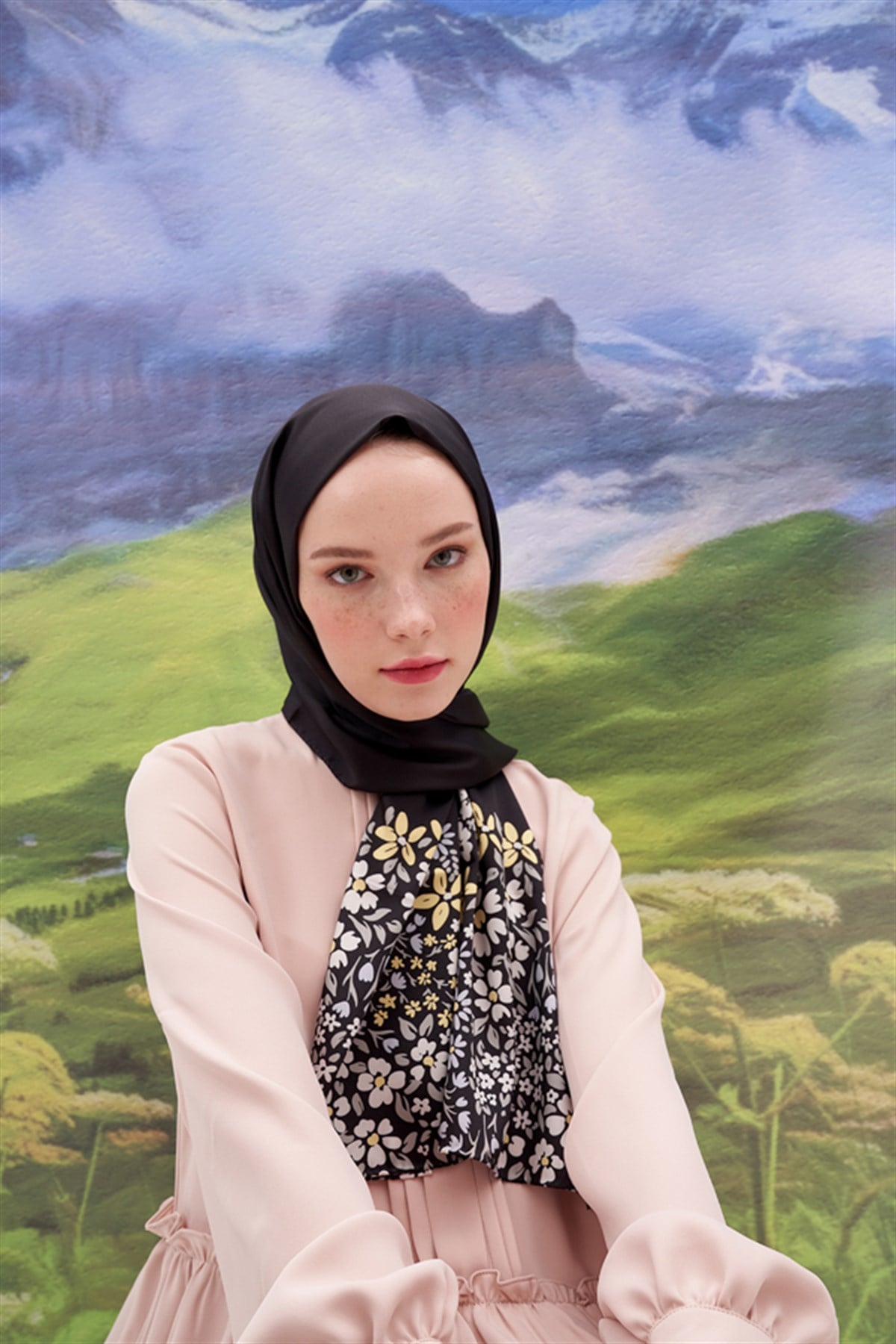 Monika Siyah Twill Şal