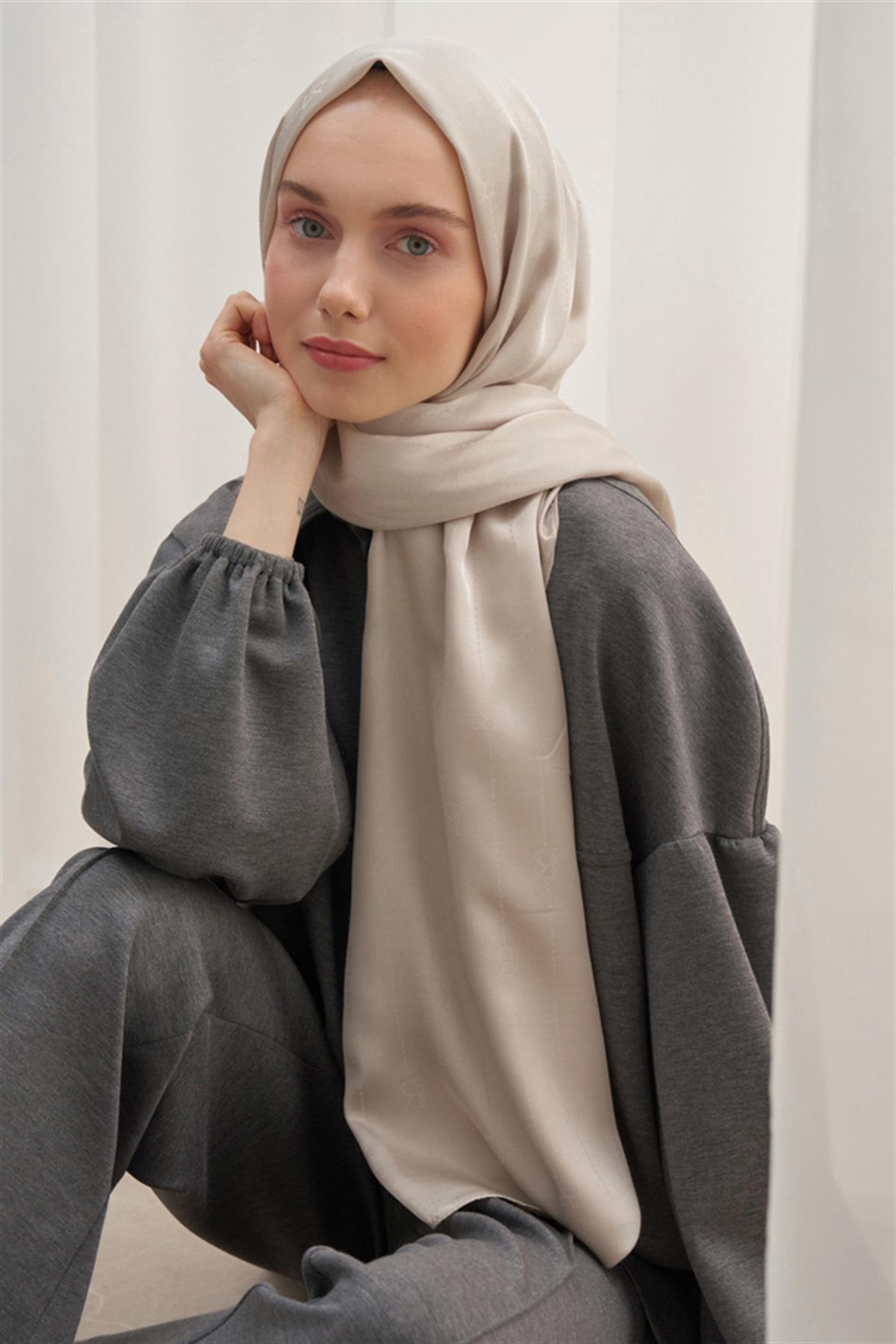 Monogram Jakar İtalyan İpekli Şal Camel