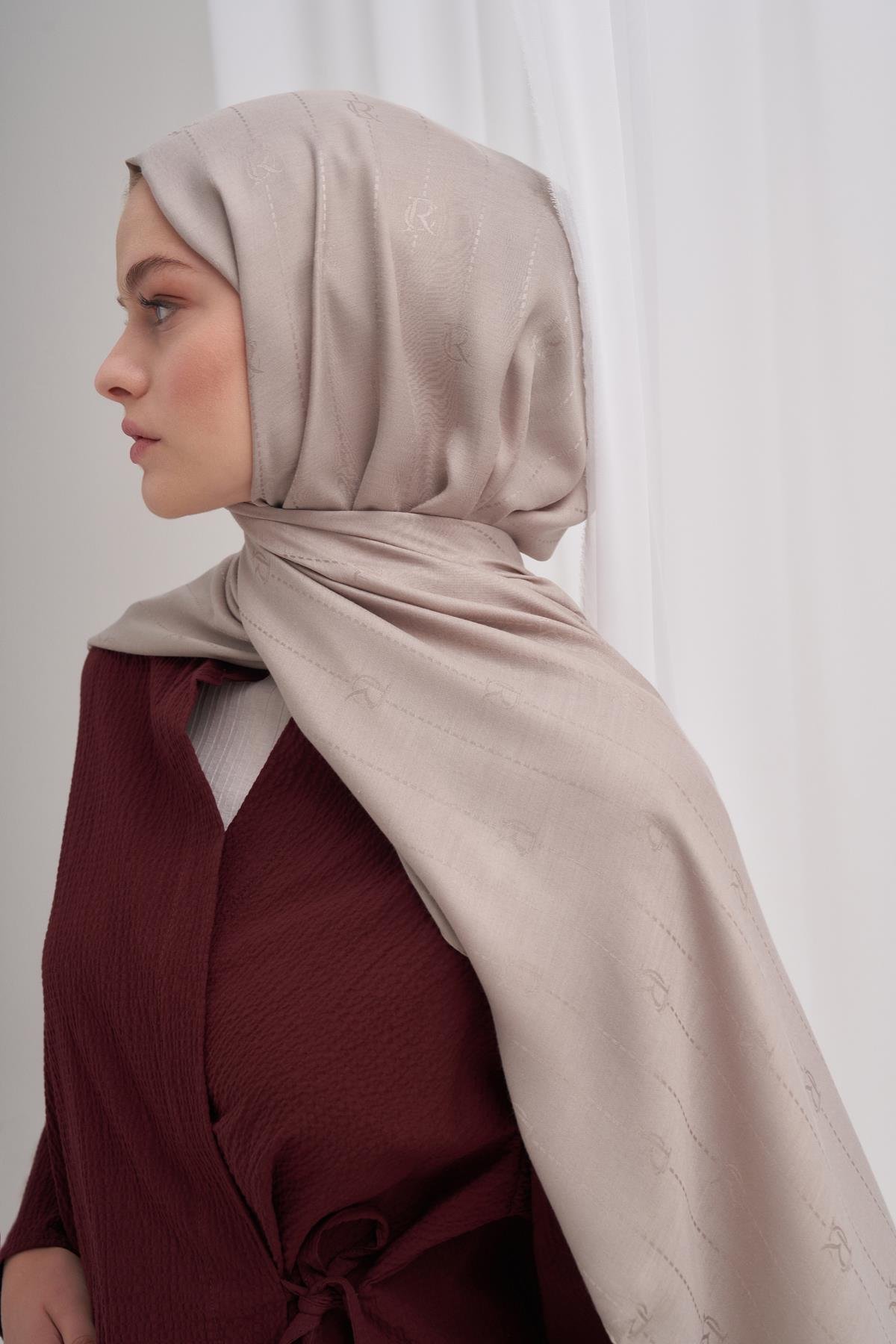 Monogram Jakar İtalyan İpekli Şal Füme