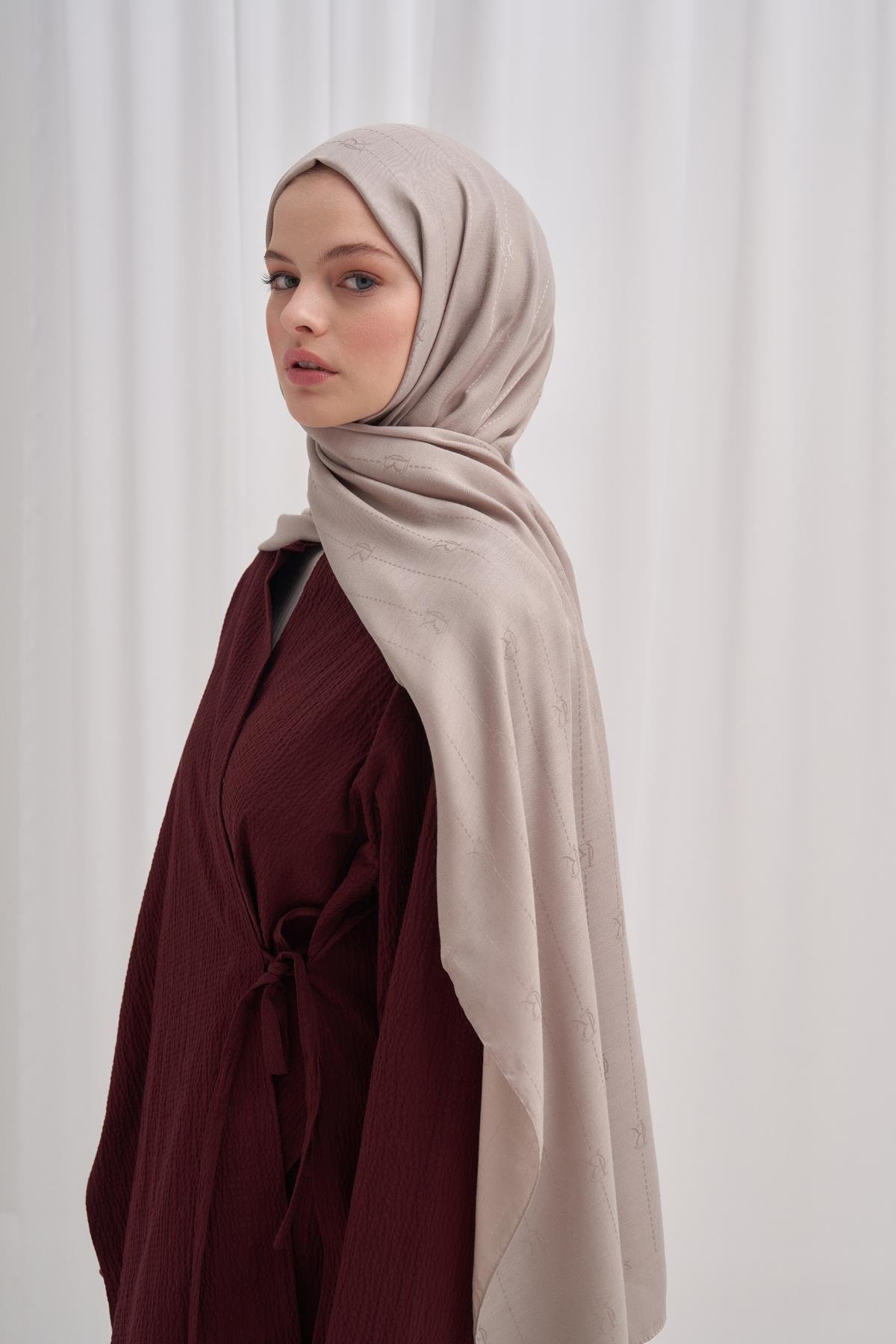 Monogram Jakar İtalyan İpekli Şal Füme