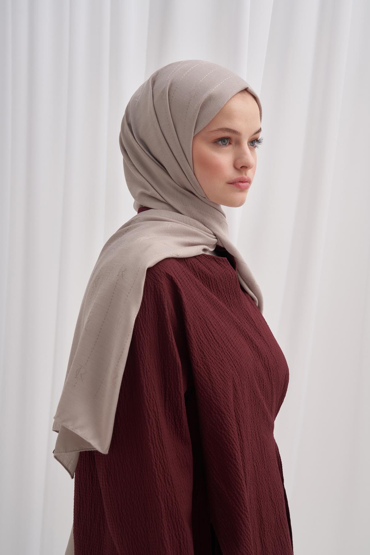 Monogram Jakar İtalyan İpekli Şal Füme