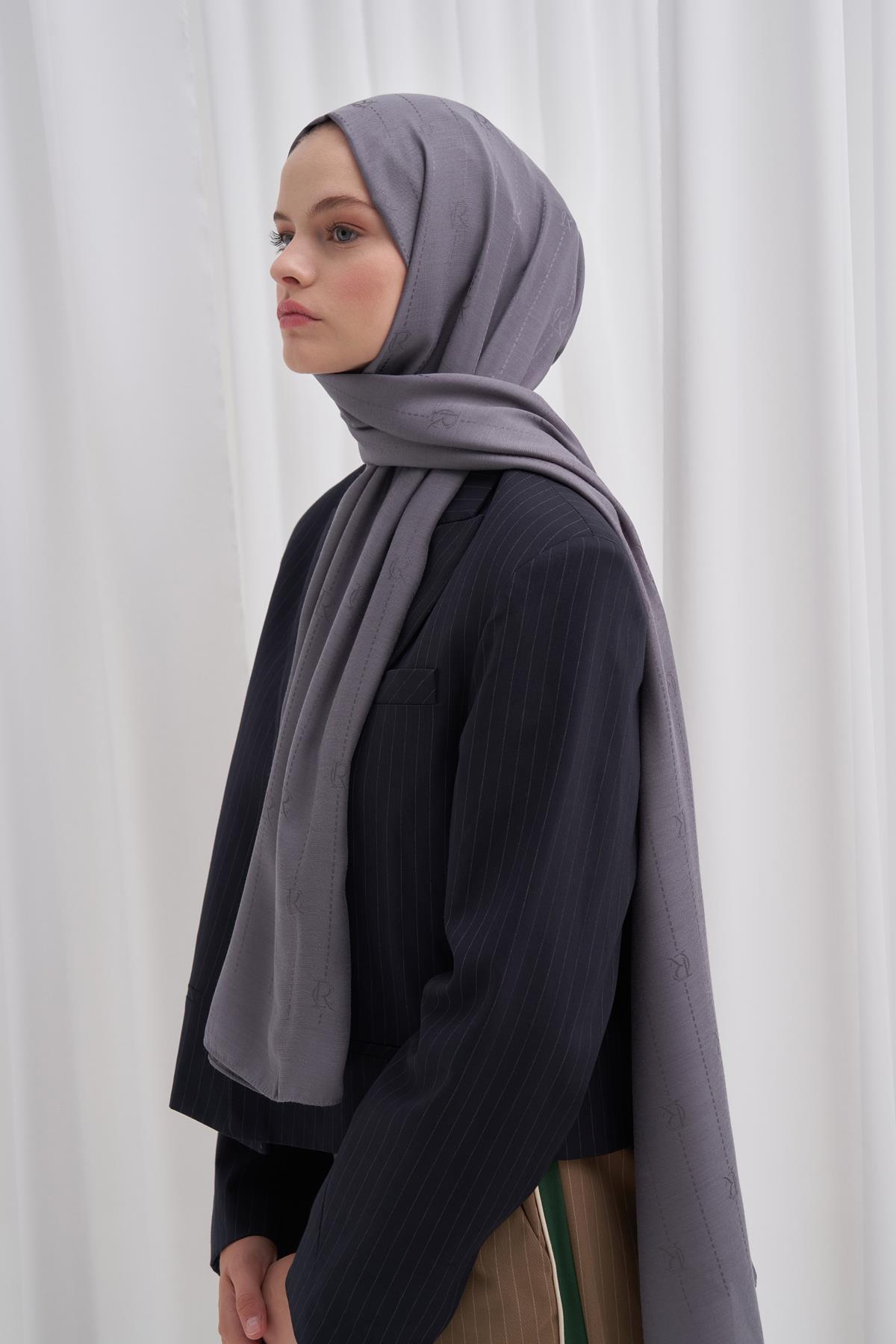 Monogram Jakar İtalyan İpekli Şal Gri