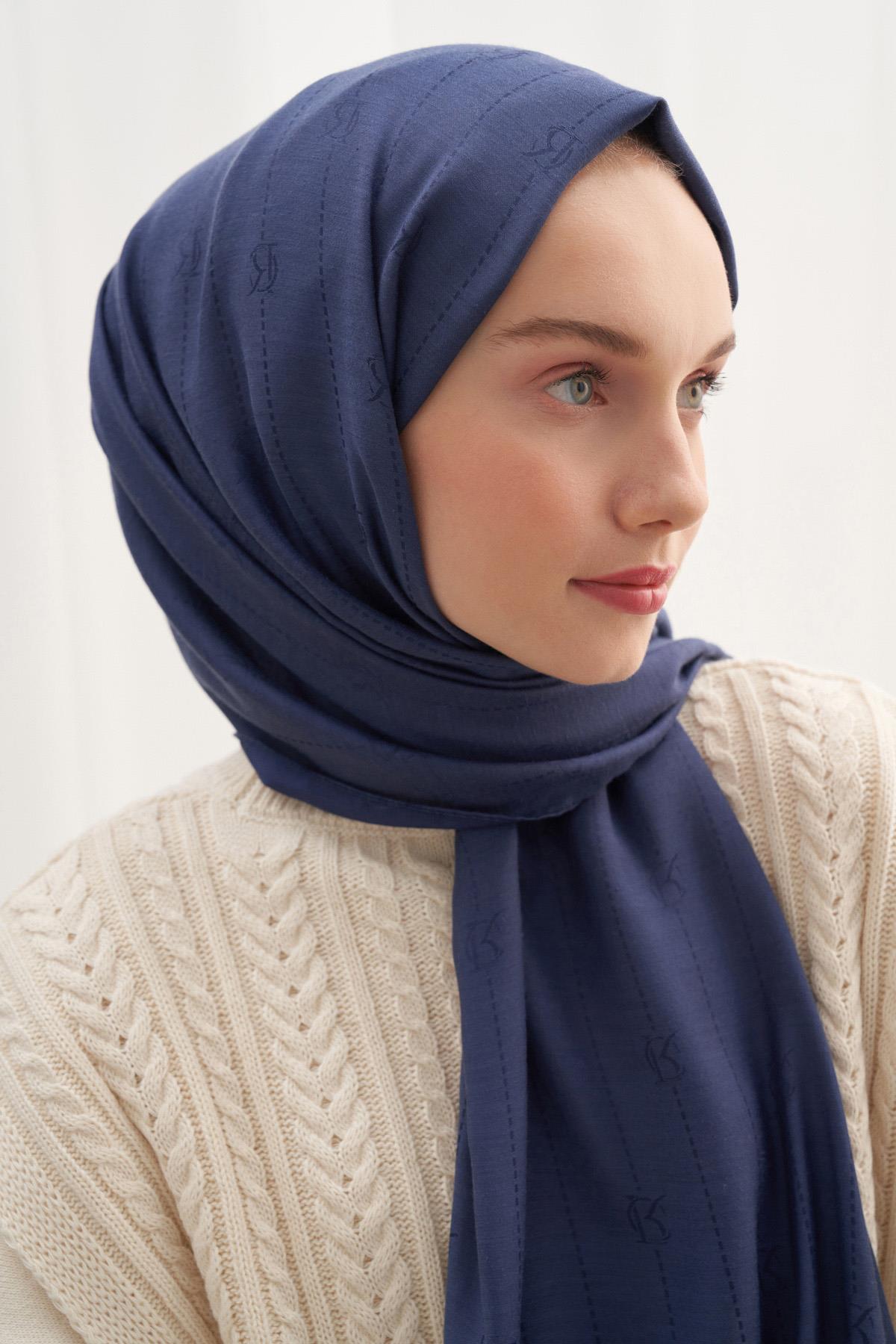 Monogram Jakar İtalyan İpekli Şal Lacivert