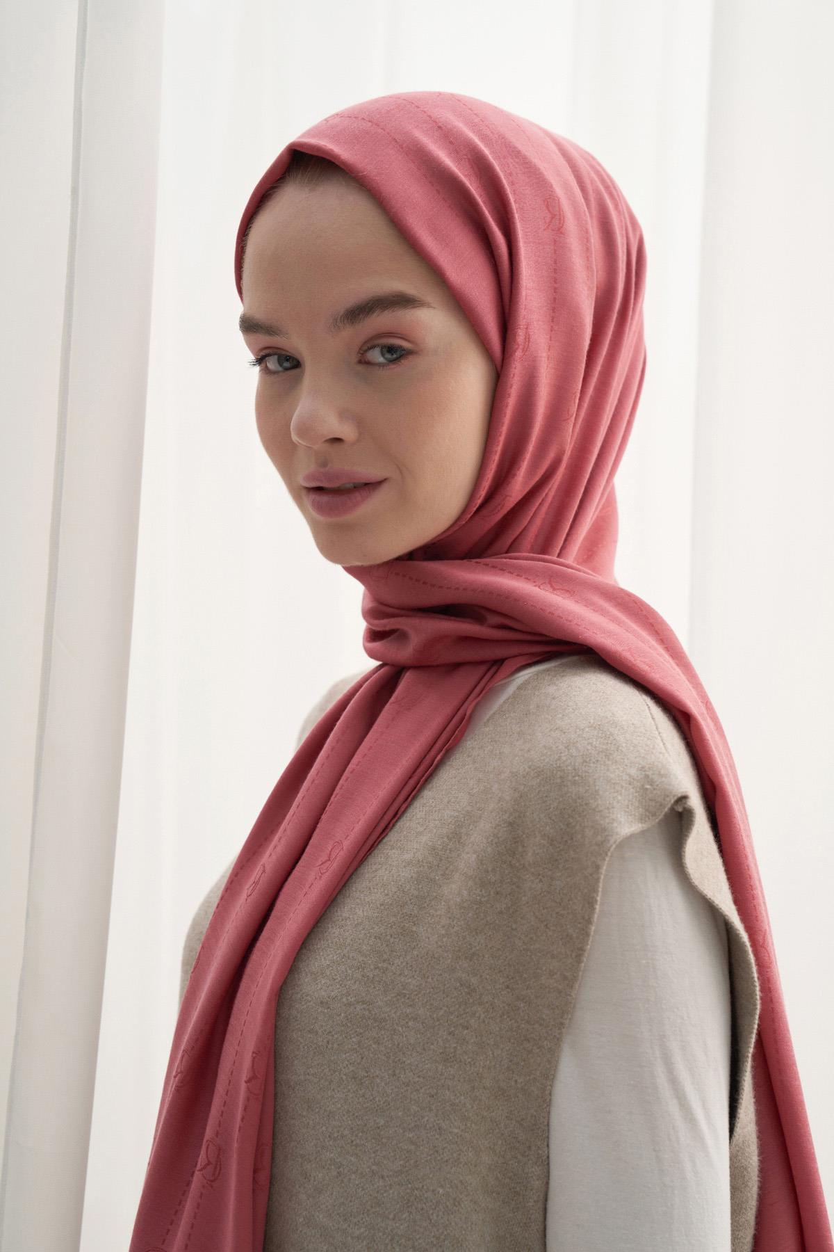 Monogram Jakar İtalyan İpekli Şal Mercan