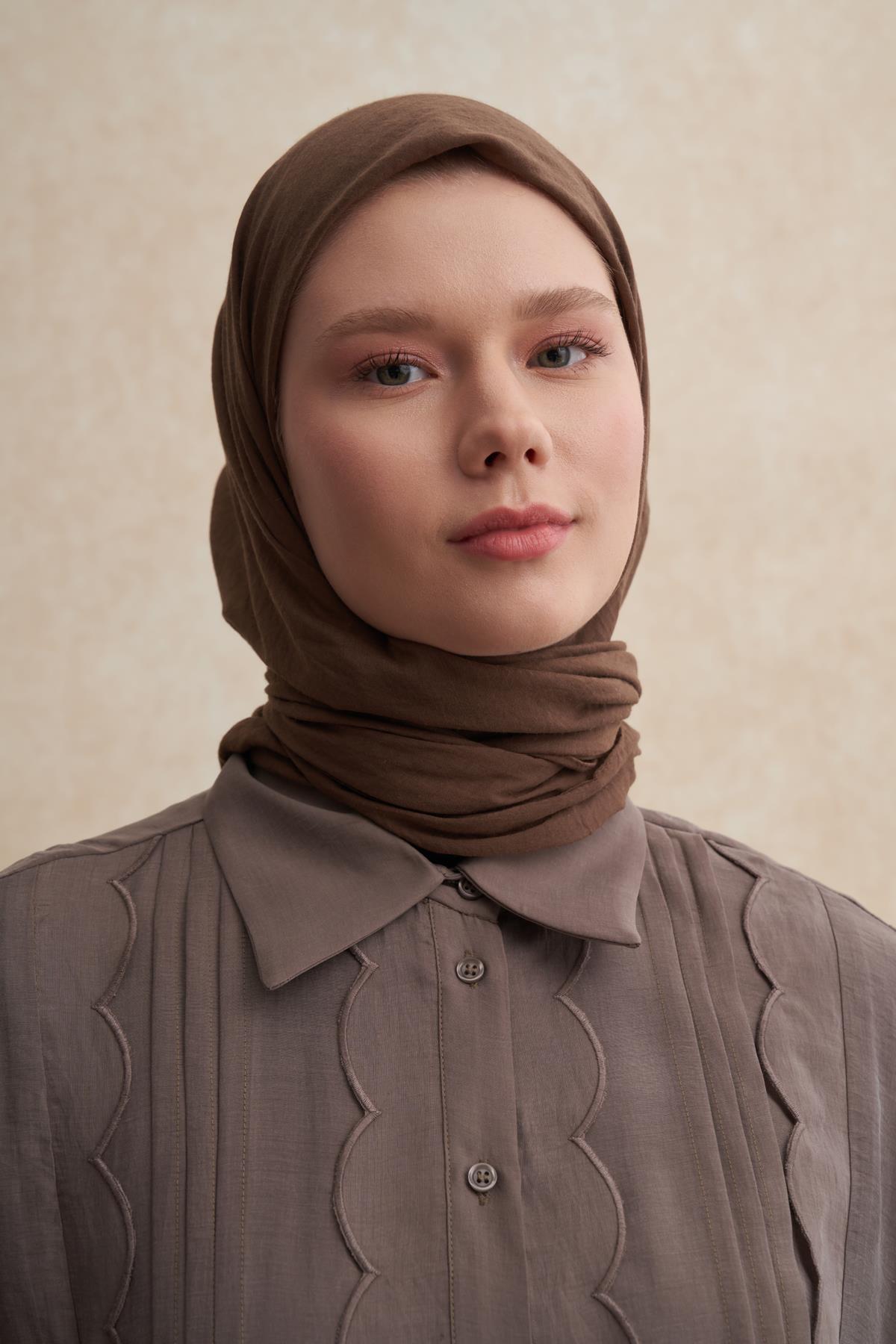 Organik Kırışık Eşarp Küllü Kahve