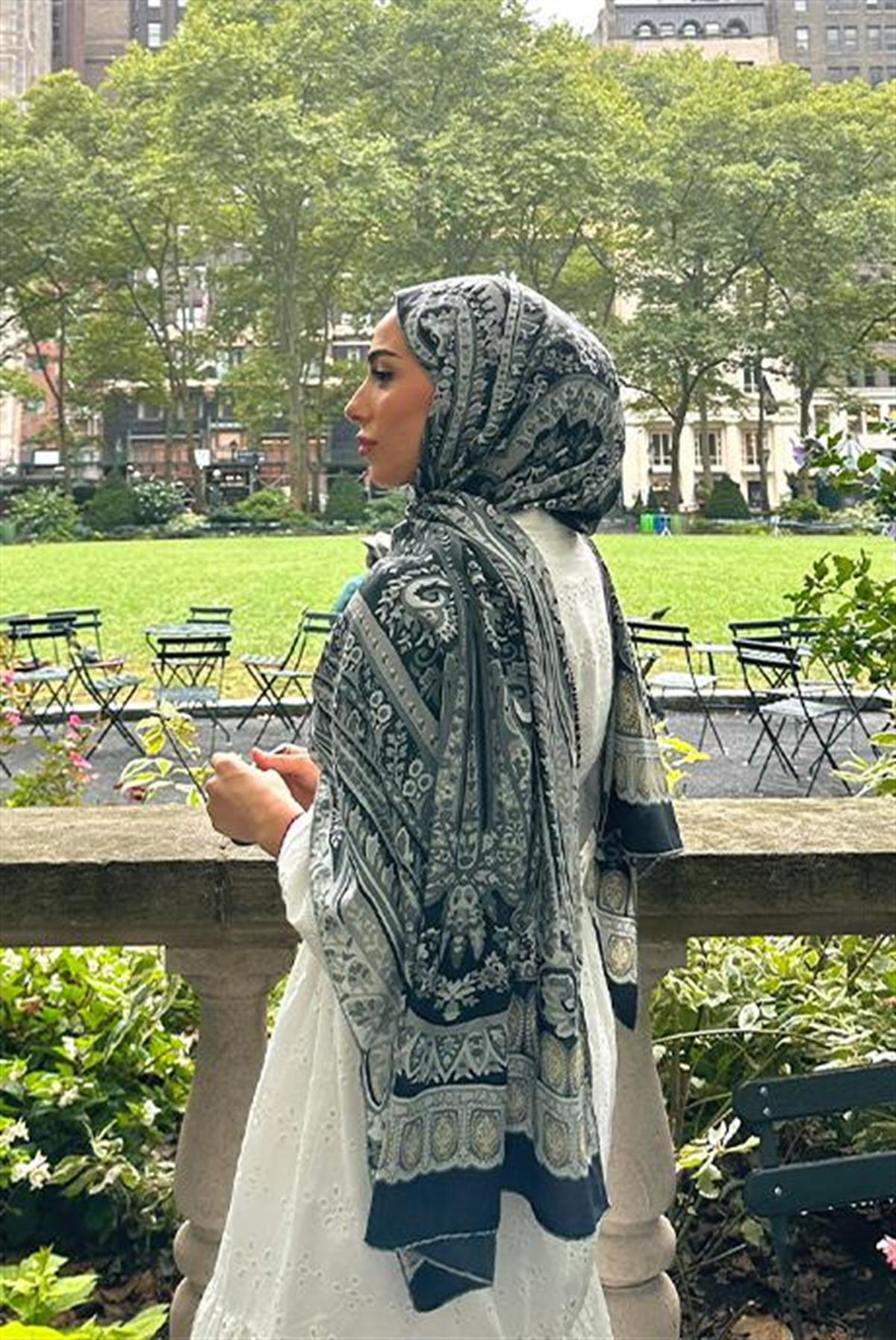 Rabia Yazıcının Tercihi Bohemian Siyah Comfy İpek Şal