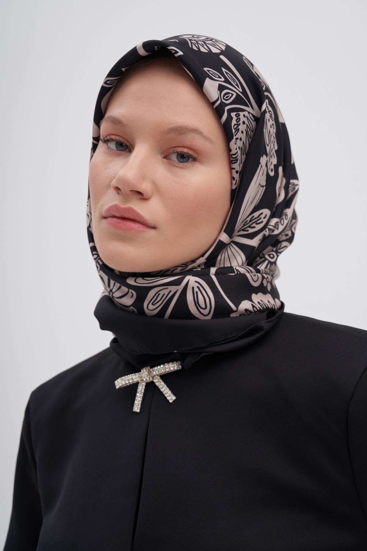 Rose Siyah Mulbary İpek Eşarp