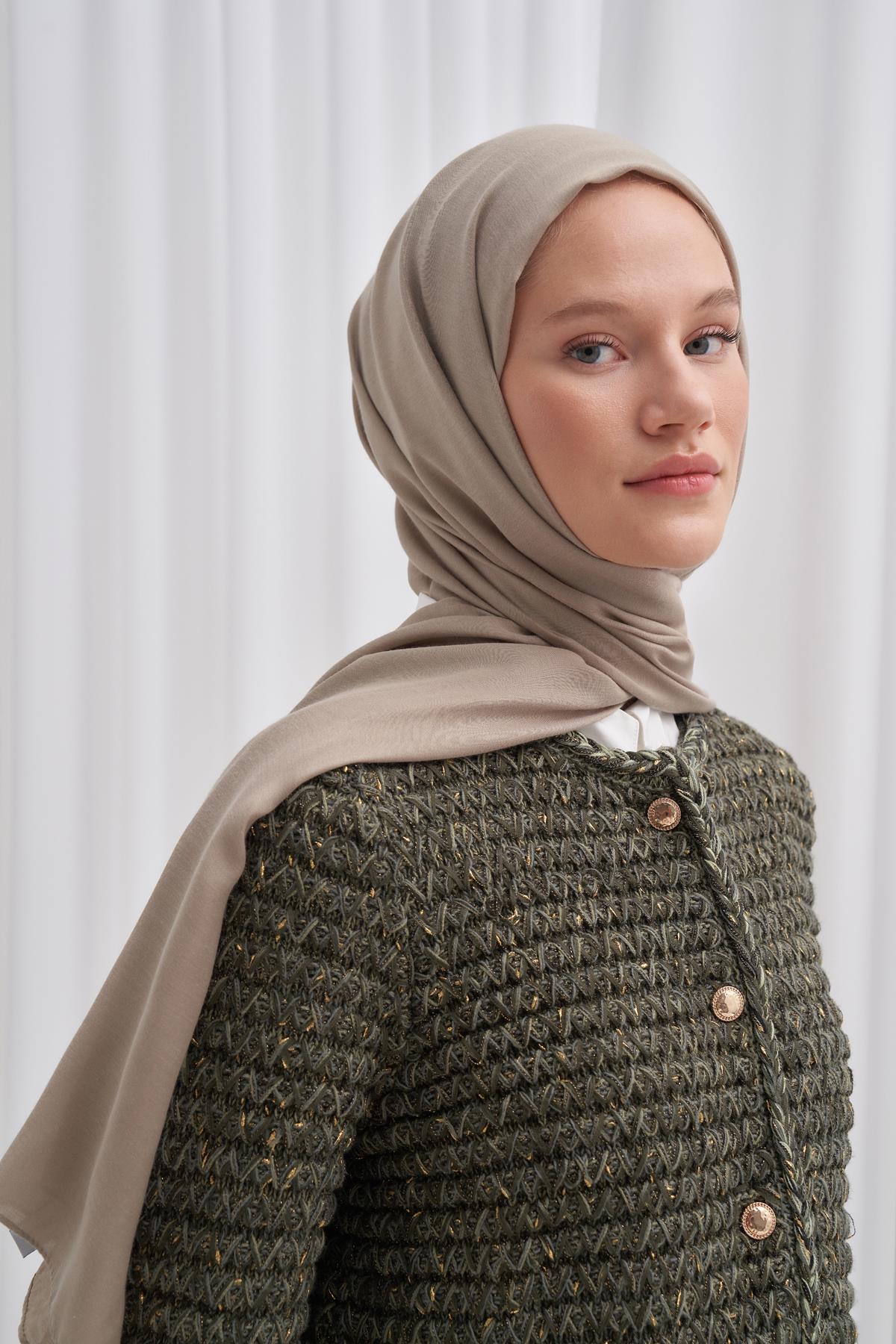 Şantuk Çift Taraflı İpekli Şal Latte