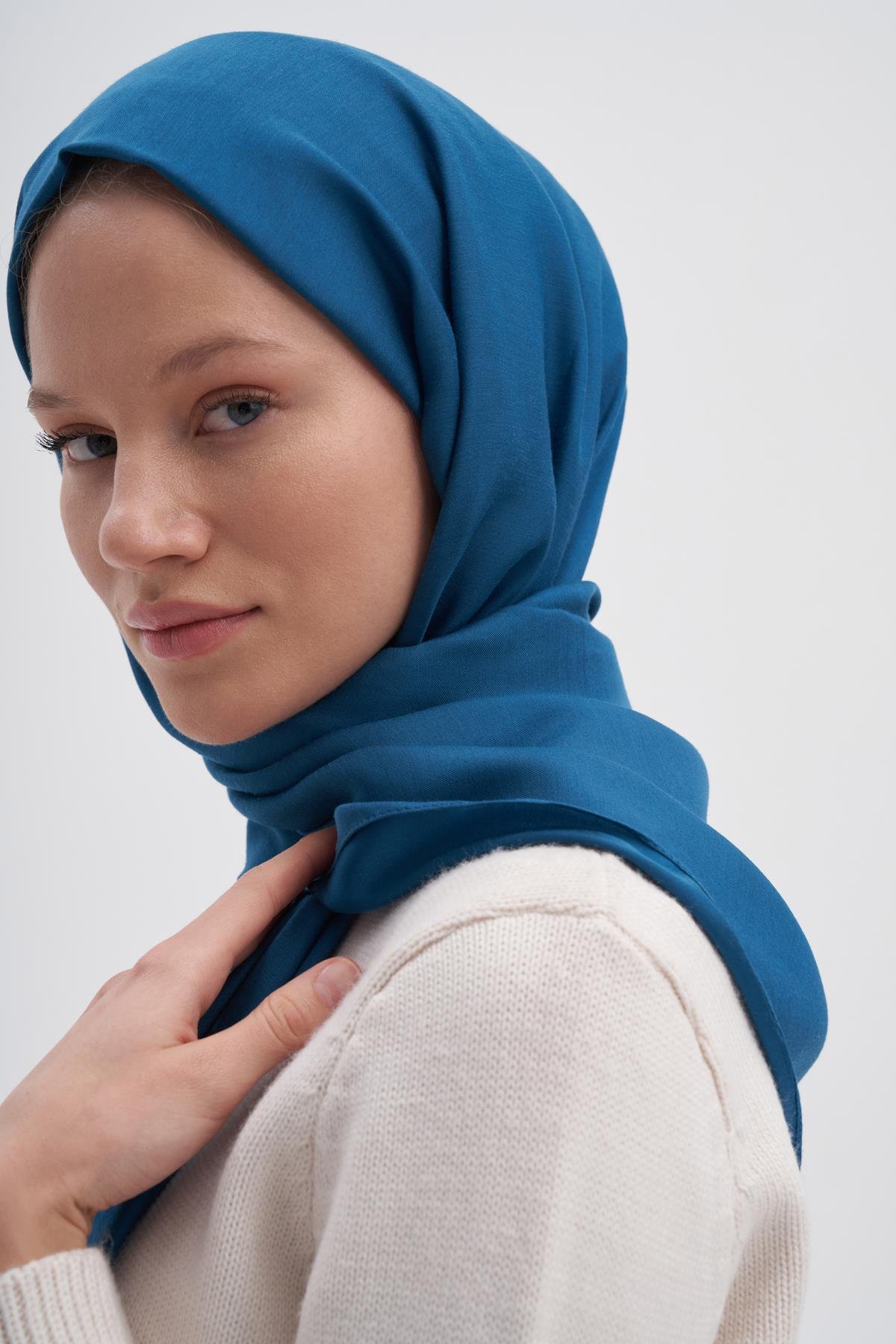 Şantuk Çift Taraflı İpekli Şal Petrol Mavisi