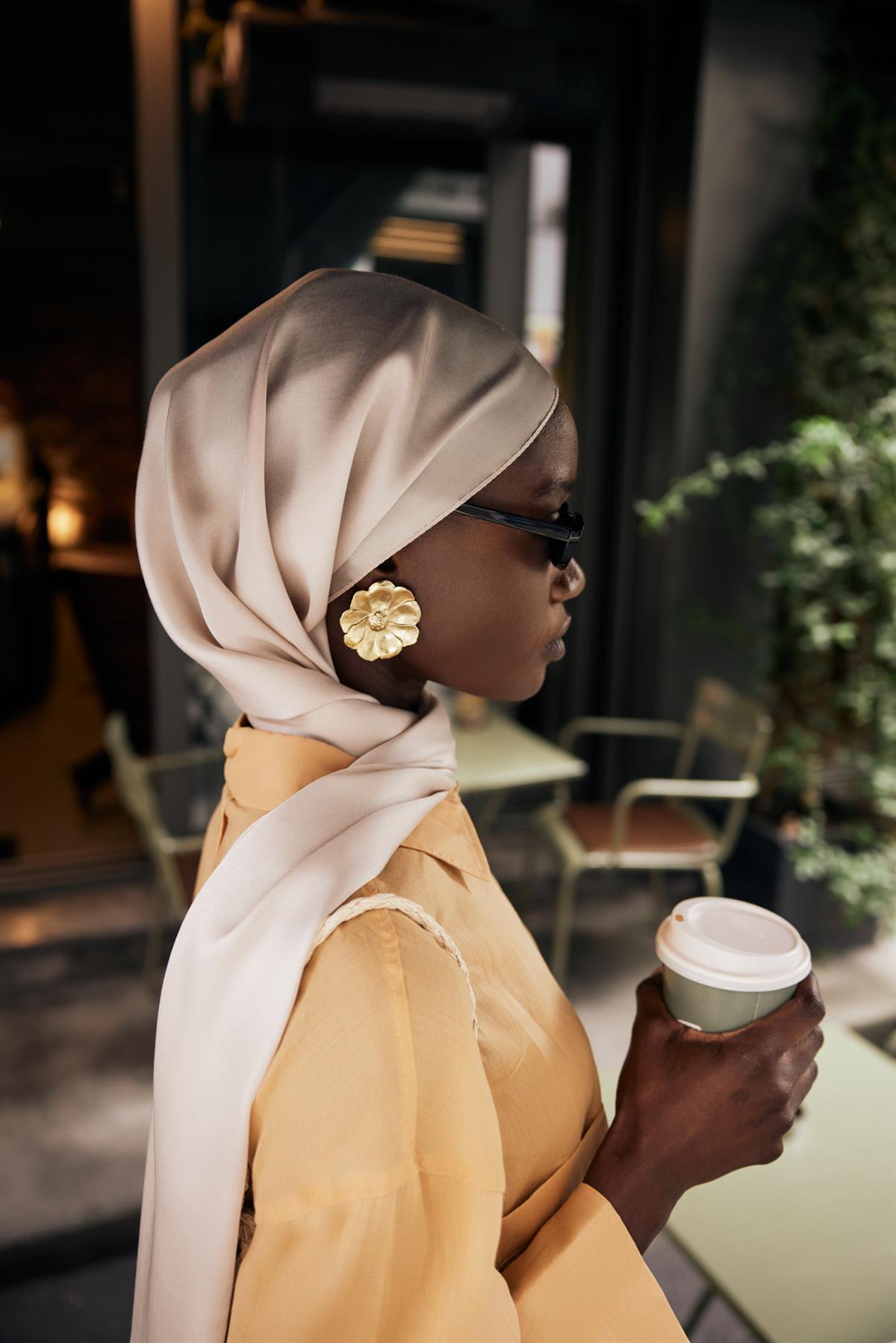 Şantuk Çift Taraflı  Jakar İpekli Şal Camel