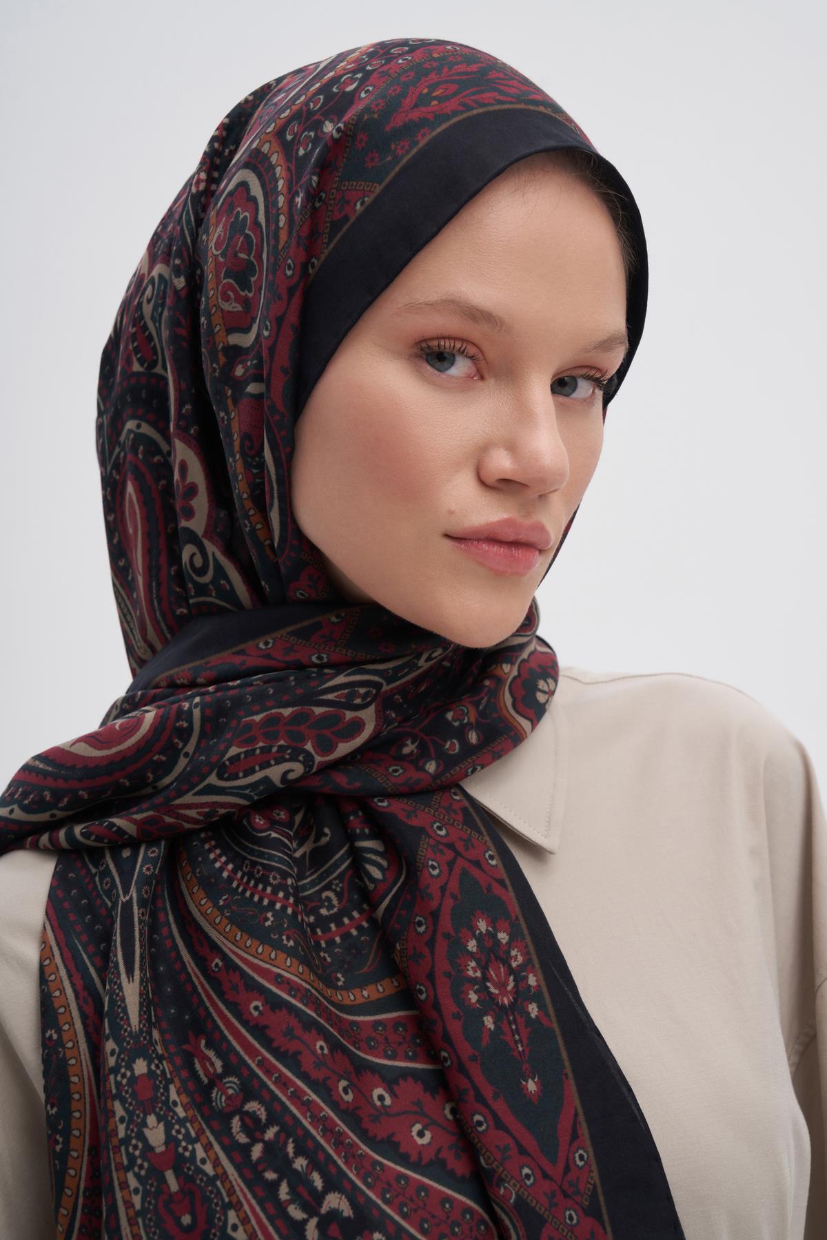 Saphire Dark Early İpek Şal