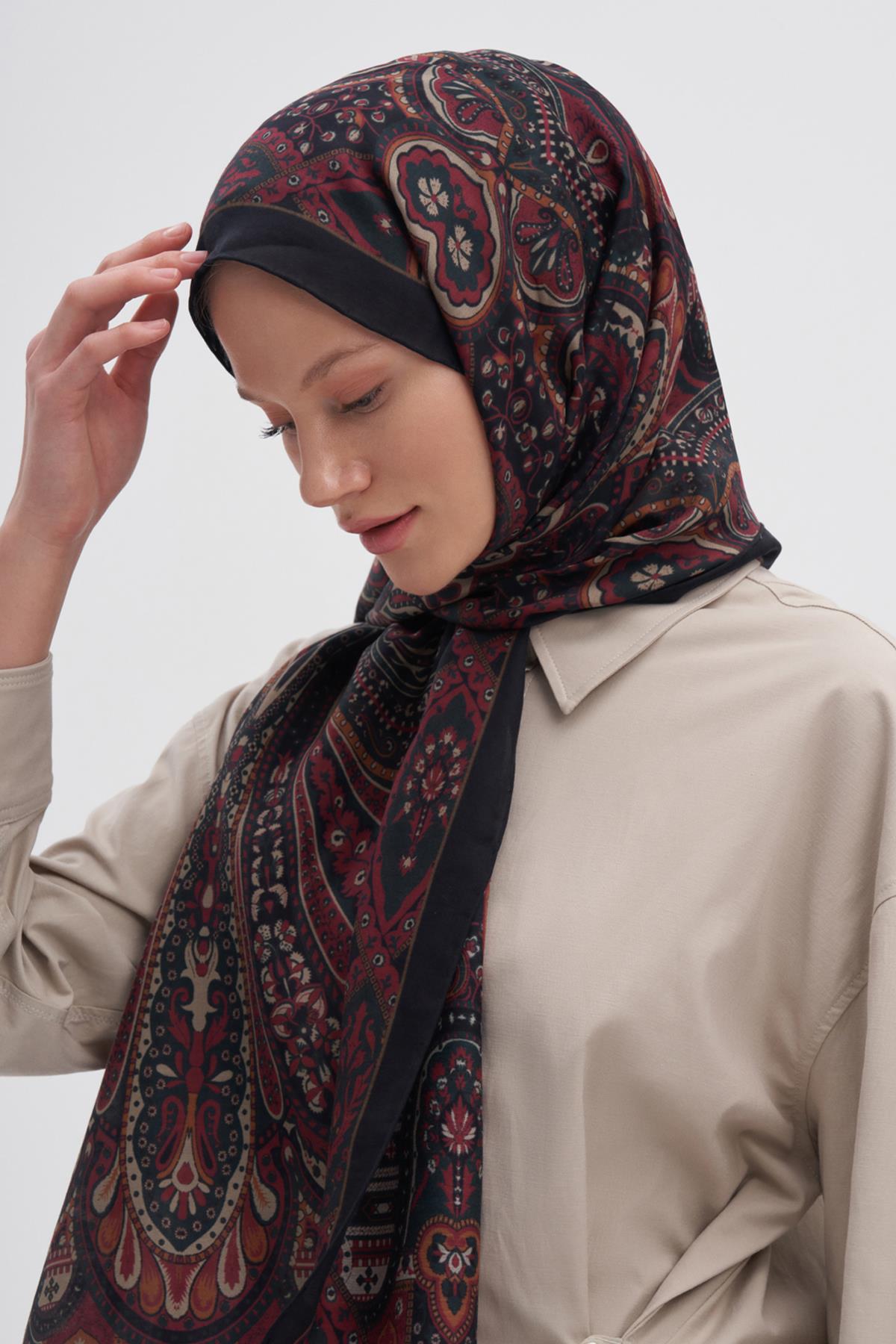 Saphire Dark Early İpek Şal