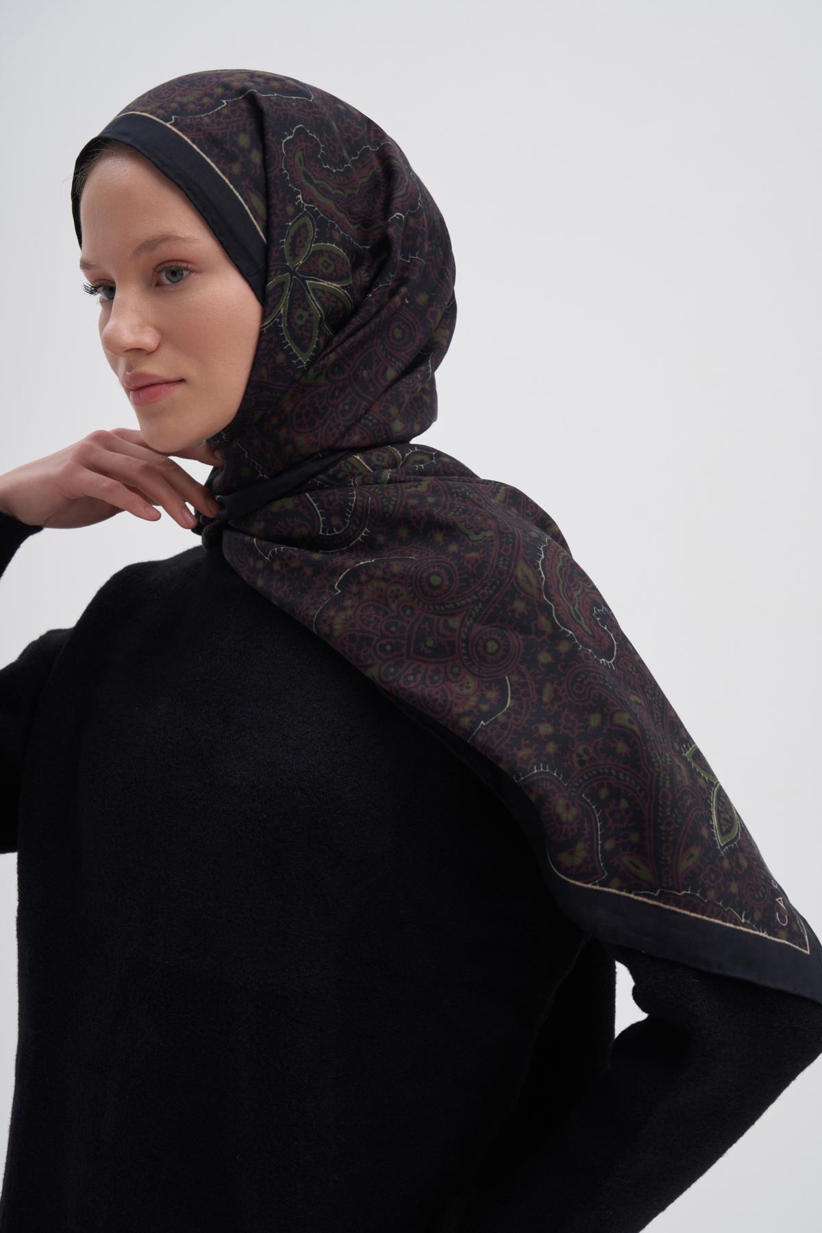 Sky Dark Early İpek Şal