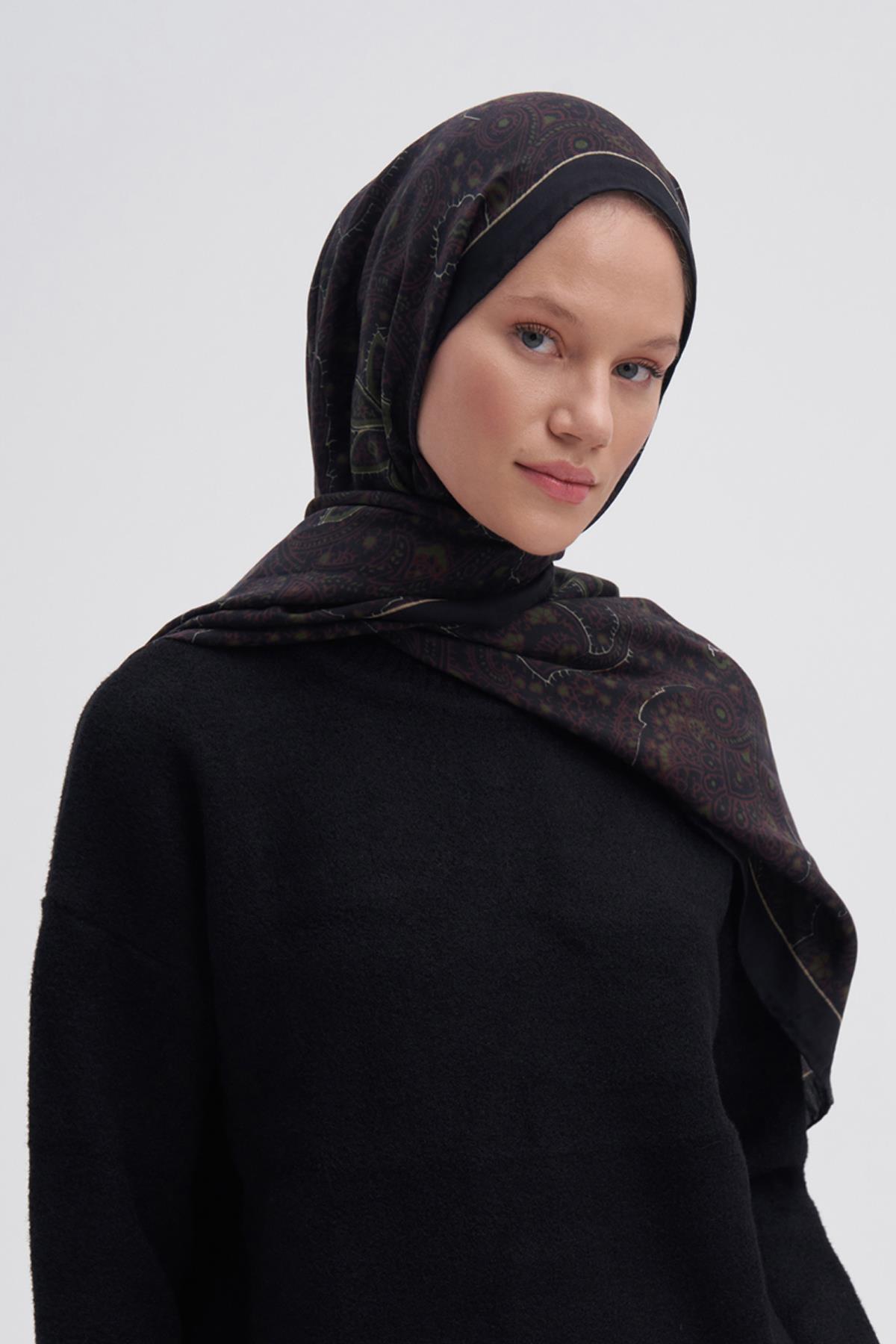 Sky Dark Early İpek Şal