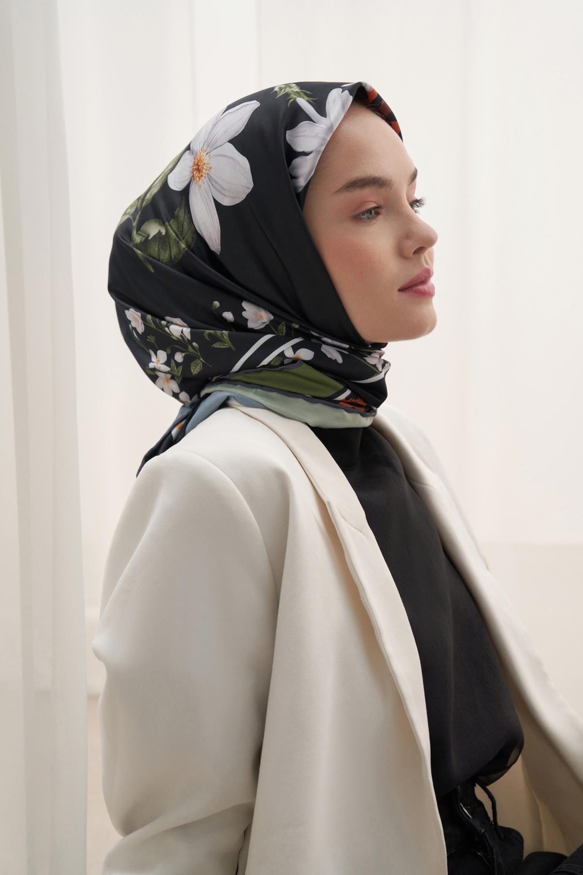 Twill Eşarp Çiçekli Leopar Desen