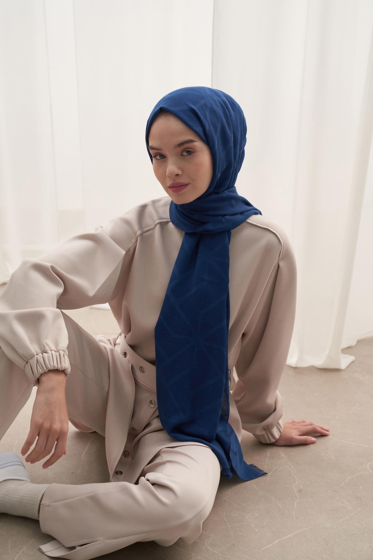 Vence Çift Taraflı Geometrik Desen İpek Şal Petrol Mavisi