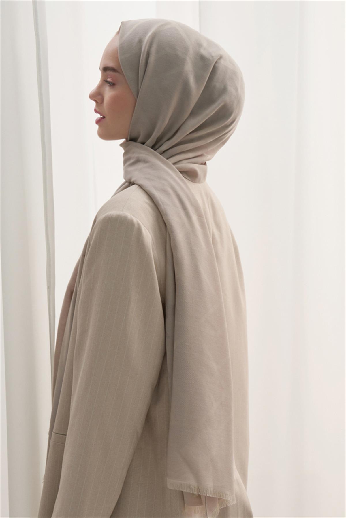 Vence Çift Taraflı Geometrik Desen İpek Şal Bej