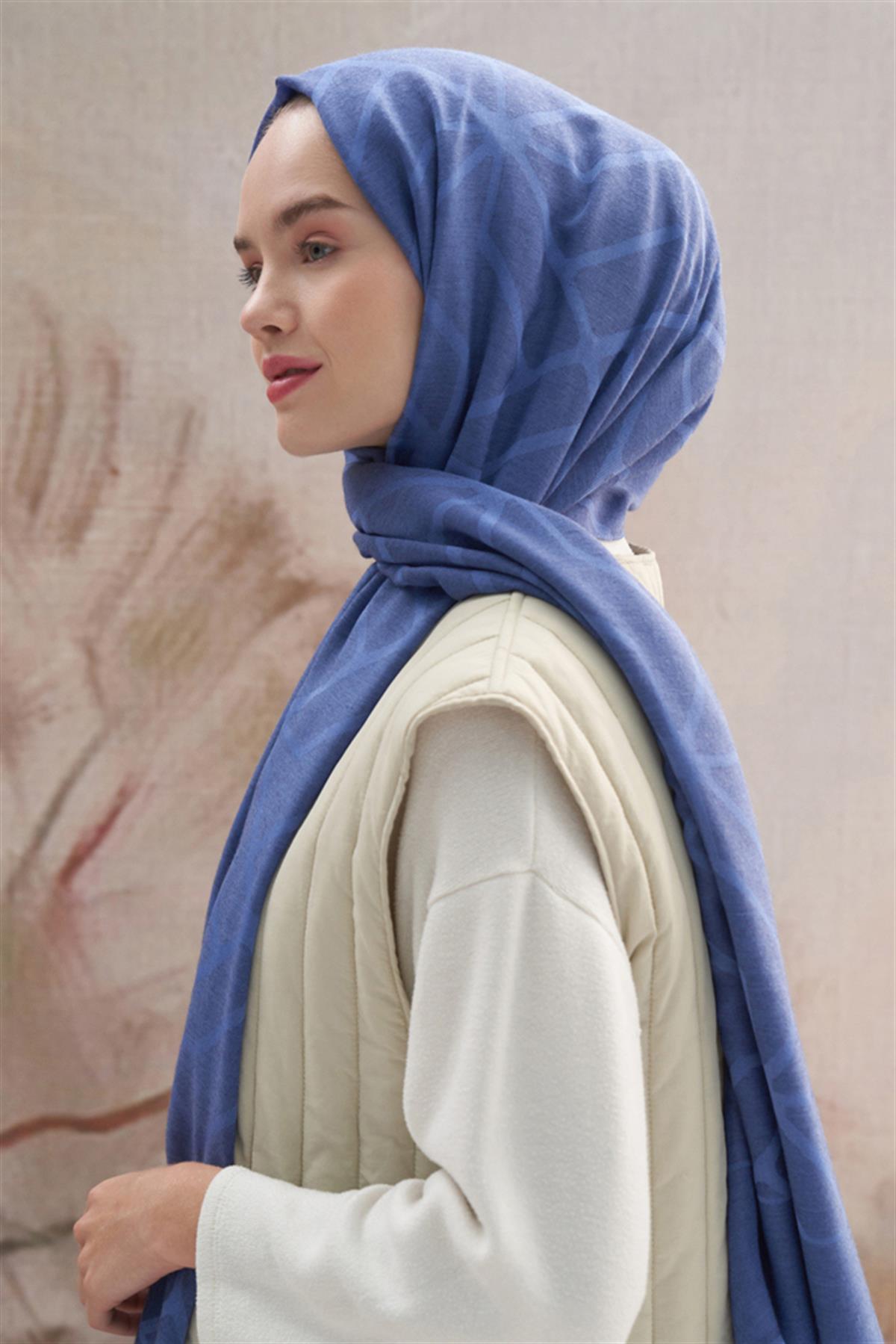 Vence Çift Taraflı Geometrik Desen İpek Şal İndigo