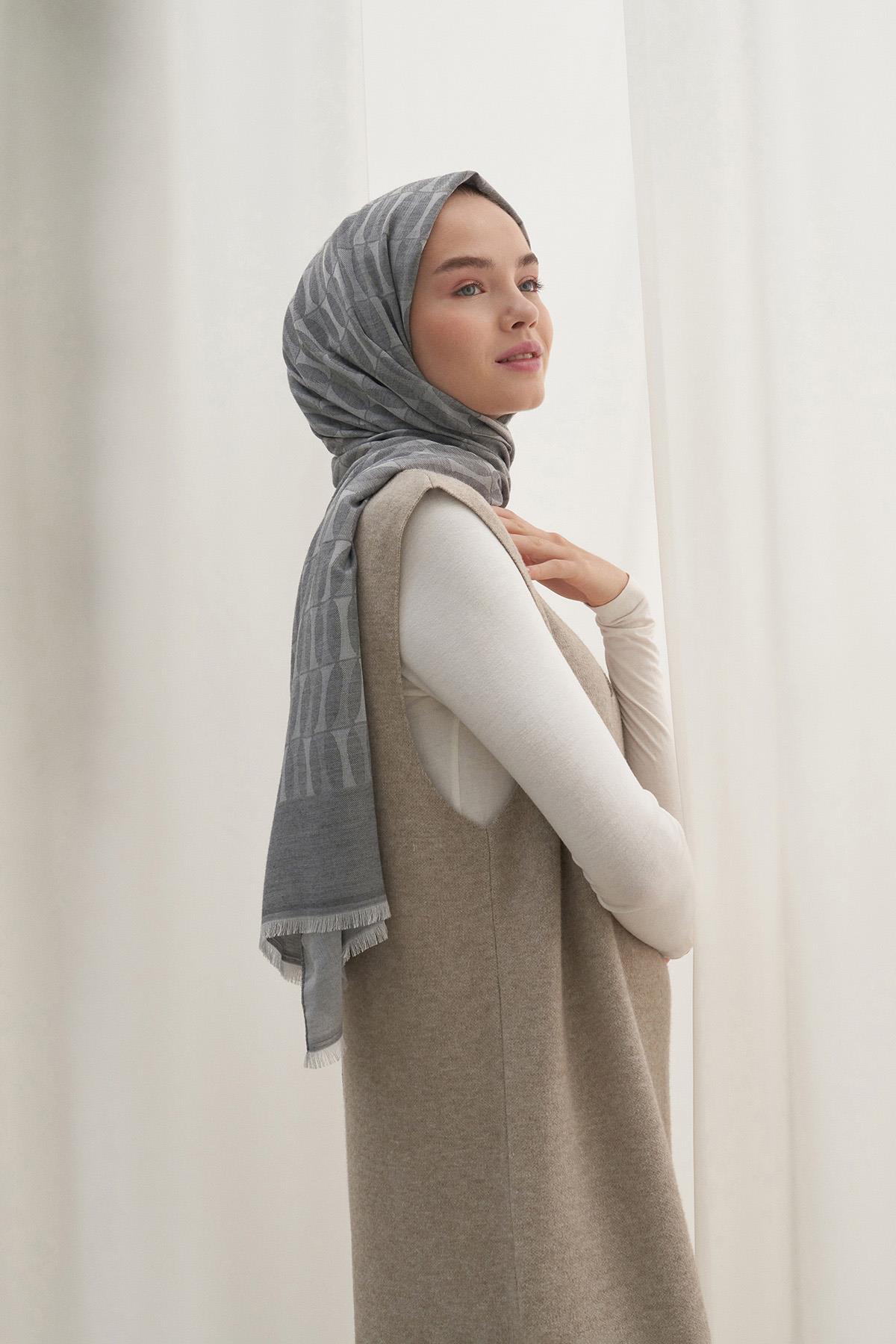 Vence Çift Taraflı Mio Desen İpek Şal Gri